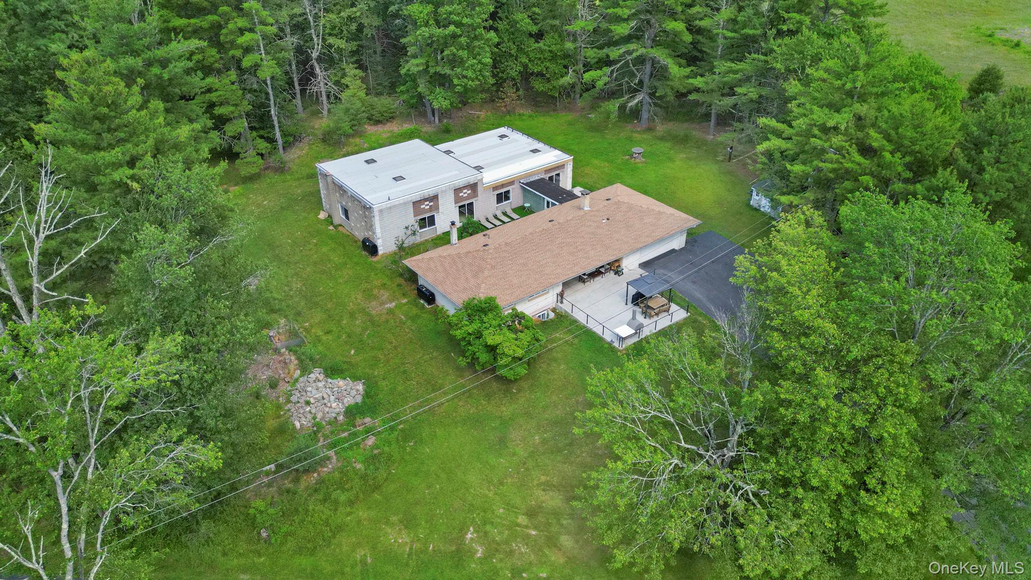 35 Kroeger Road Property Photo 1