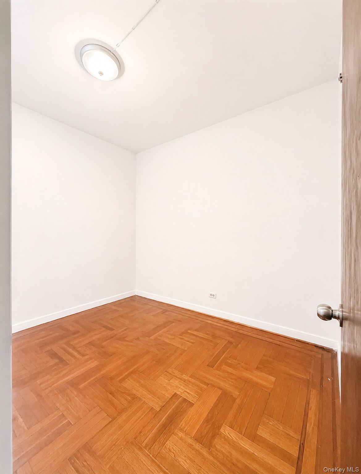 3338 Parsons Boulevard 5 Property Photo 5