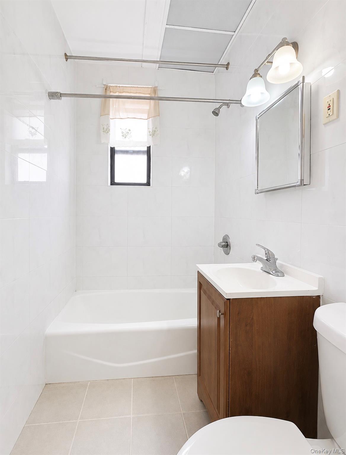 3338 Parsons Boulevard 5 Property Photo 7