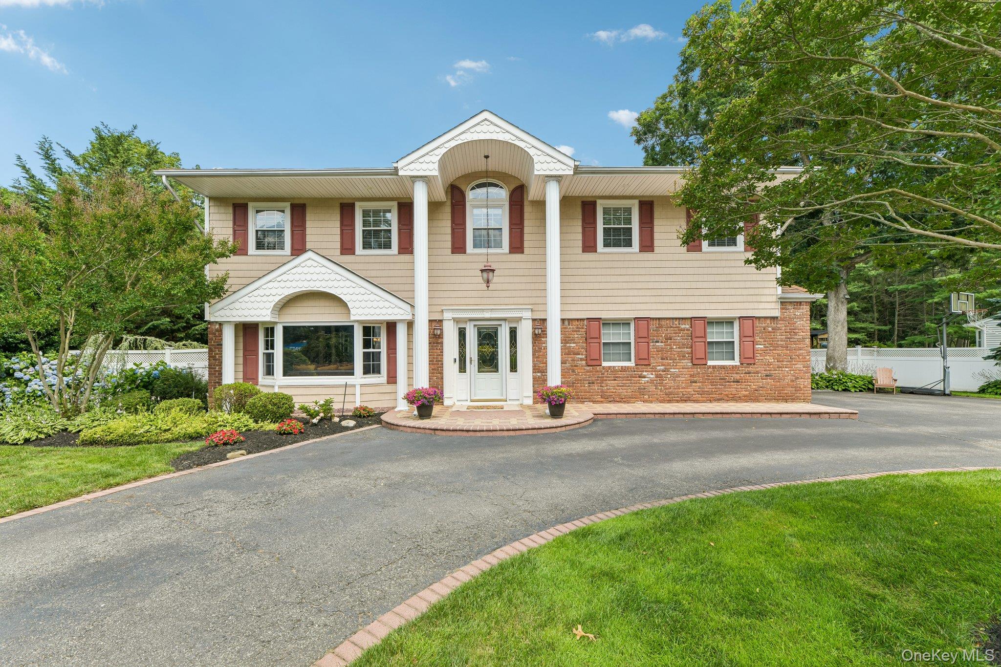 14 Thrush Court Property Photo 2