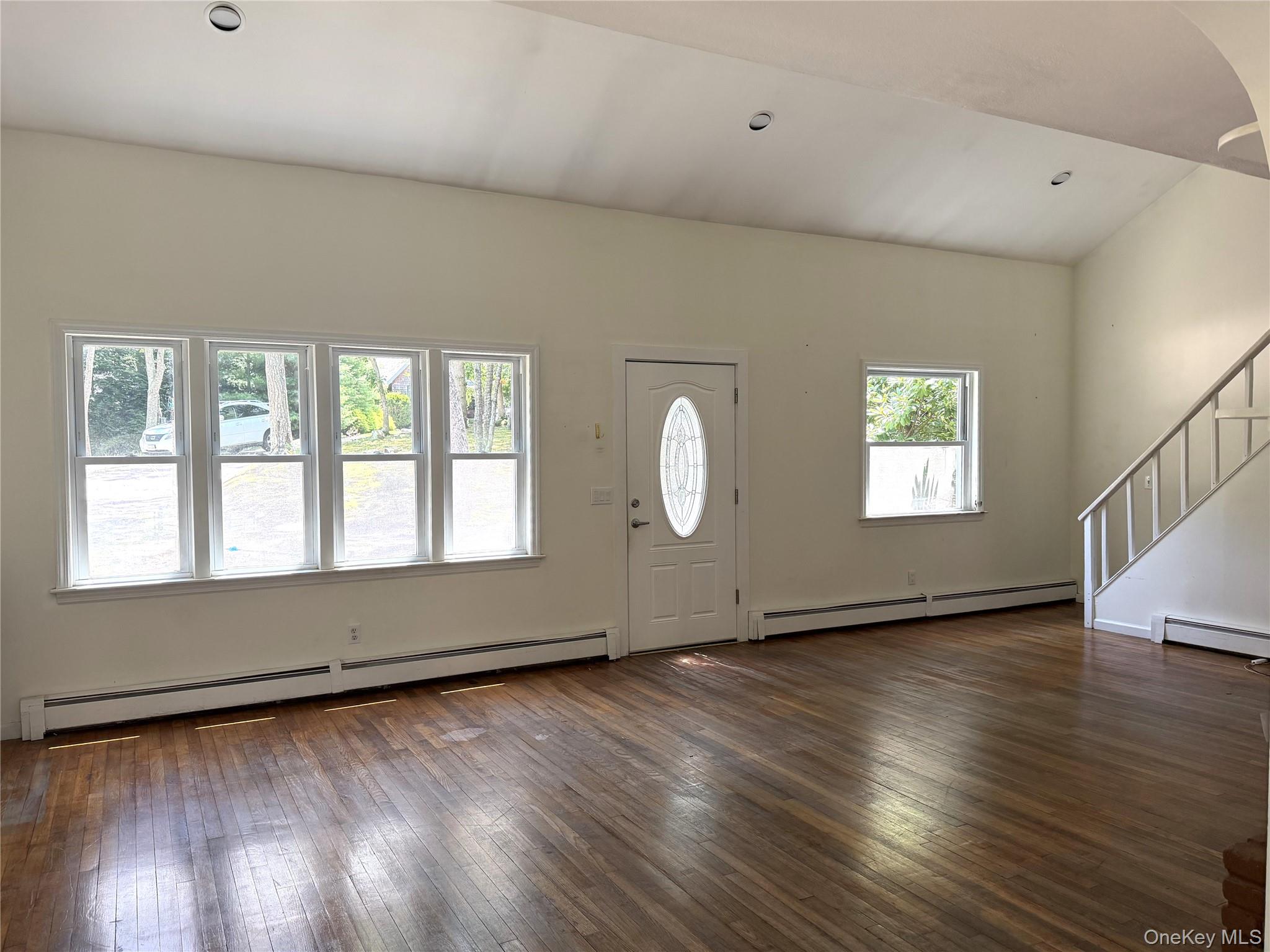 7 Albertines Lane Property Photo 10