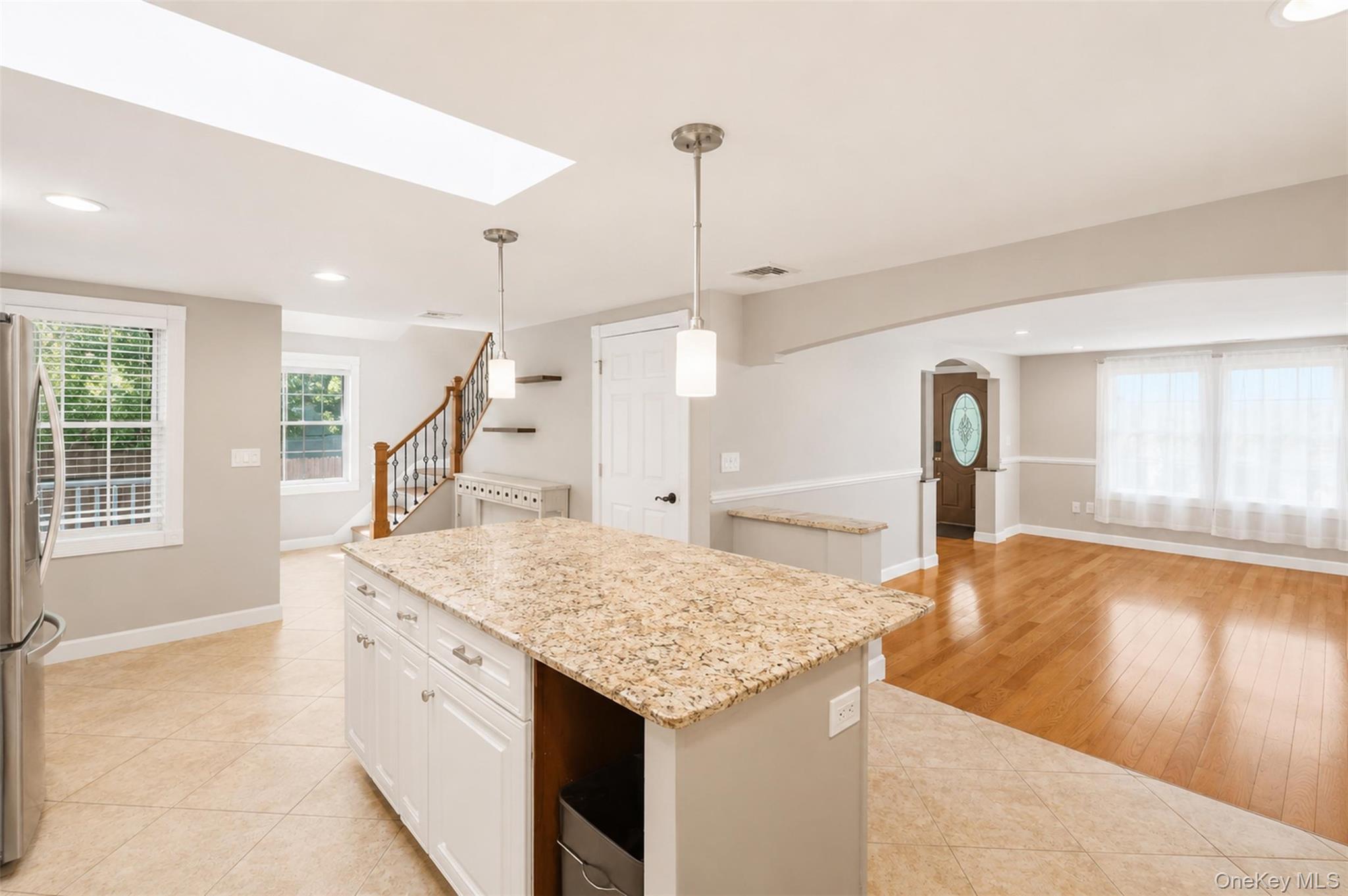 12 Leeside Road Property Photo 9