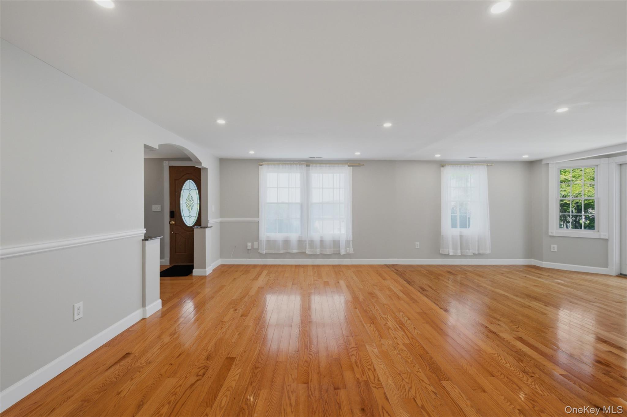 12 Leeside Road Property Photo 13