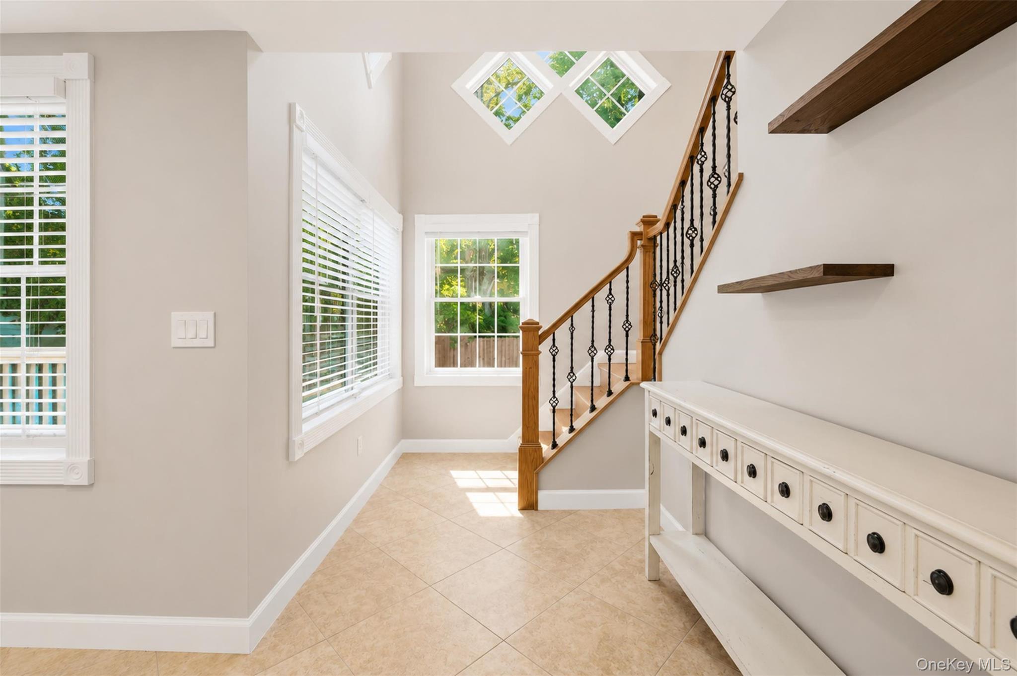 12 Leeside Road Property Photo 24