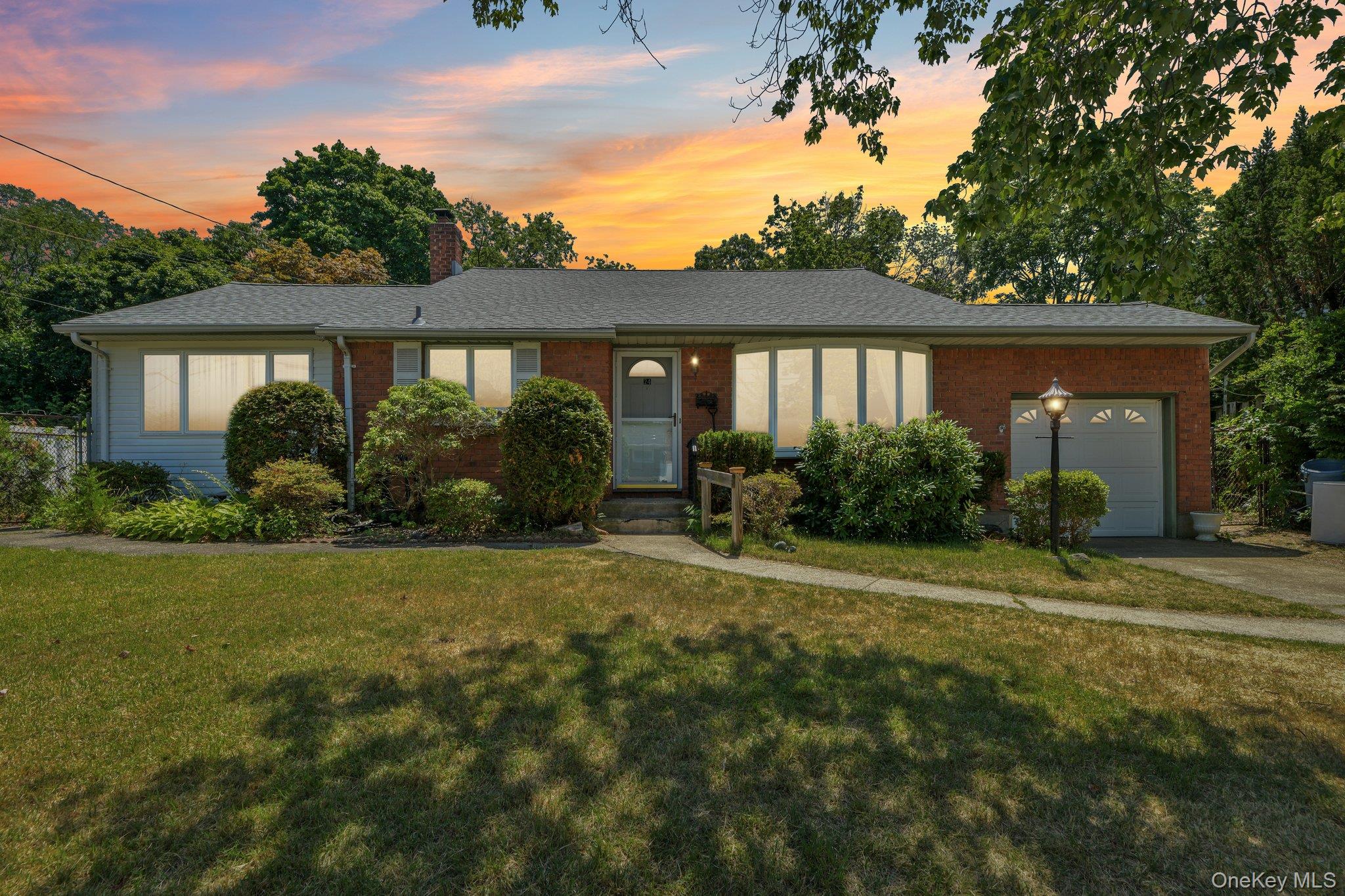 24 Oakley Drive Property Photo 1