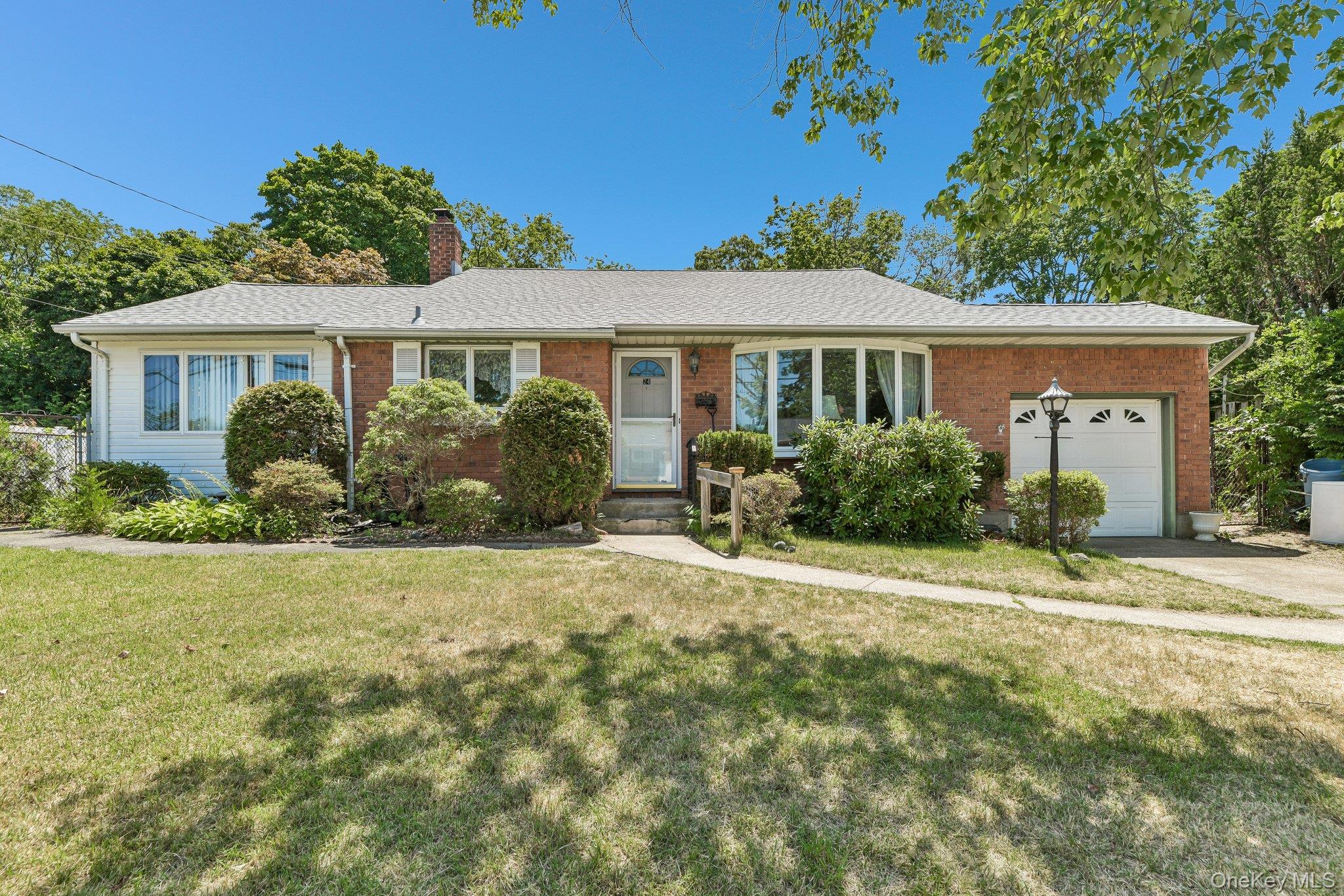 24 Oakley Drive Property Photo 2