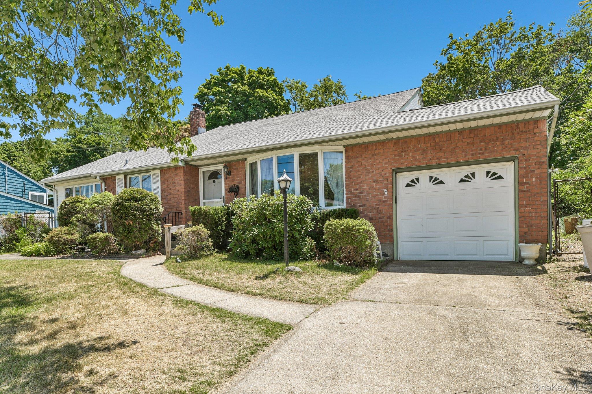 24 Oakley Drive Property Photo 3