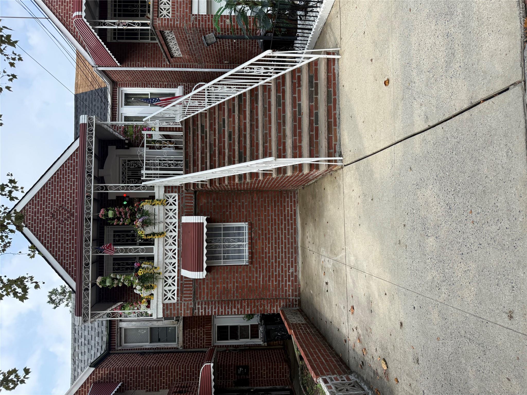5215 Avenue H Property Photo 1