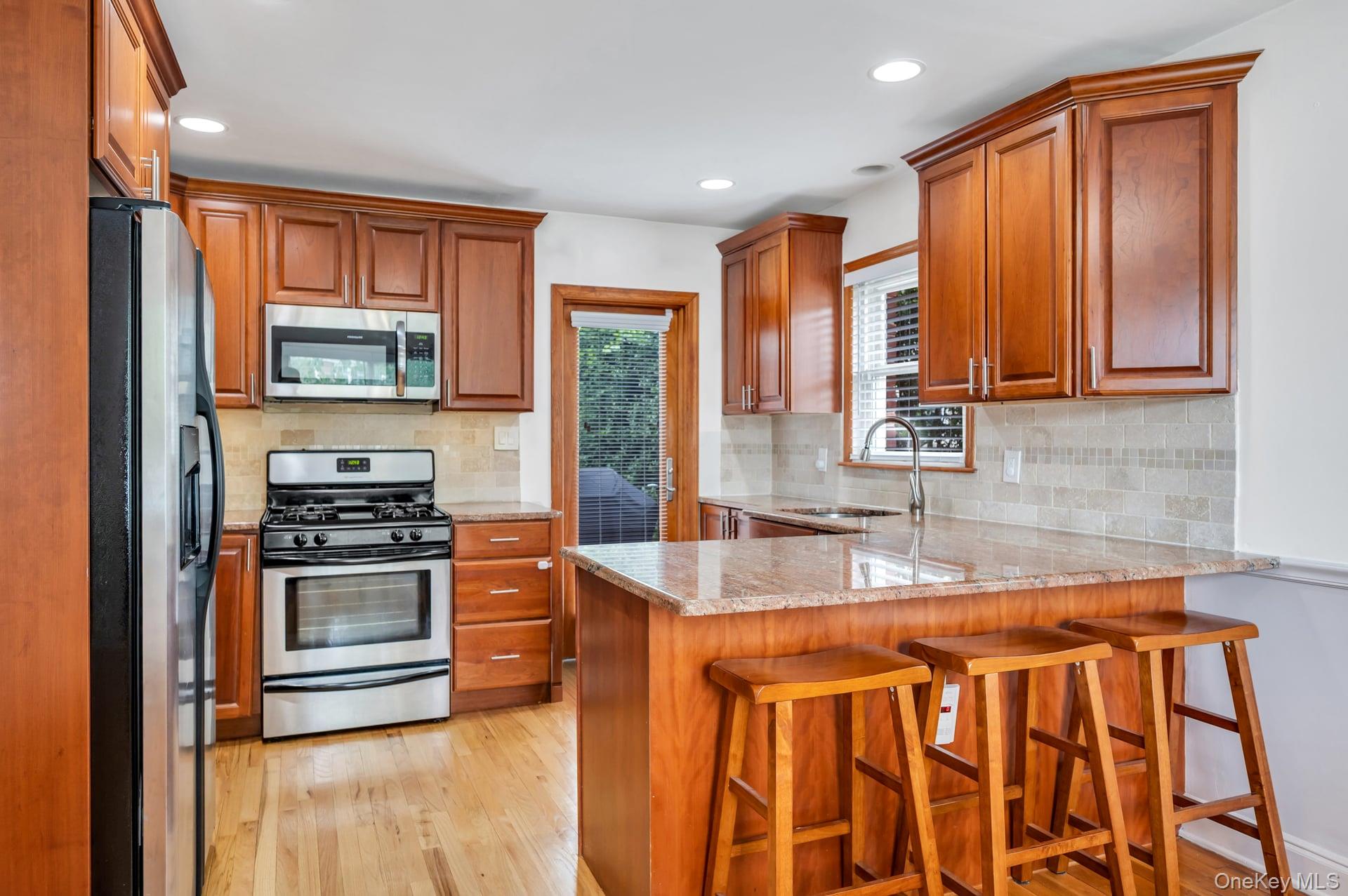 52 Yorktown Street Property Photo 18