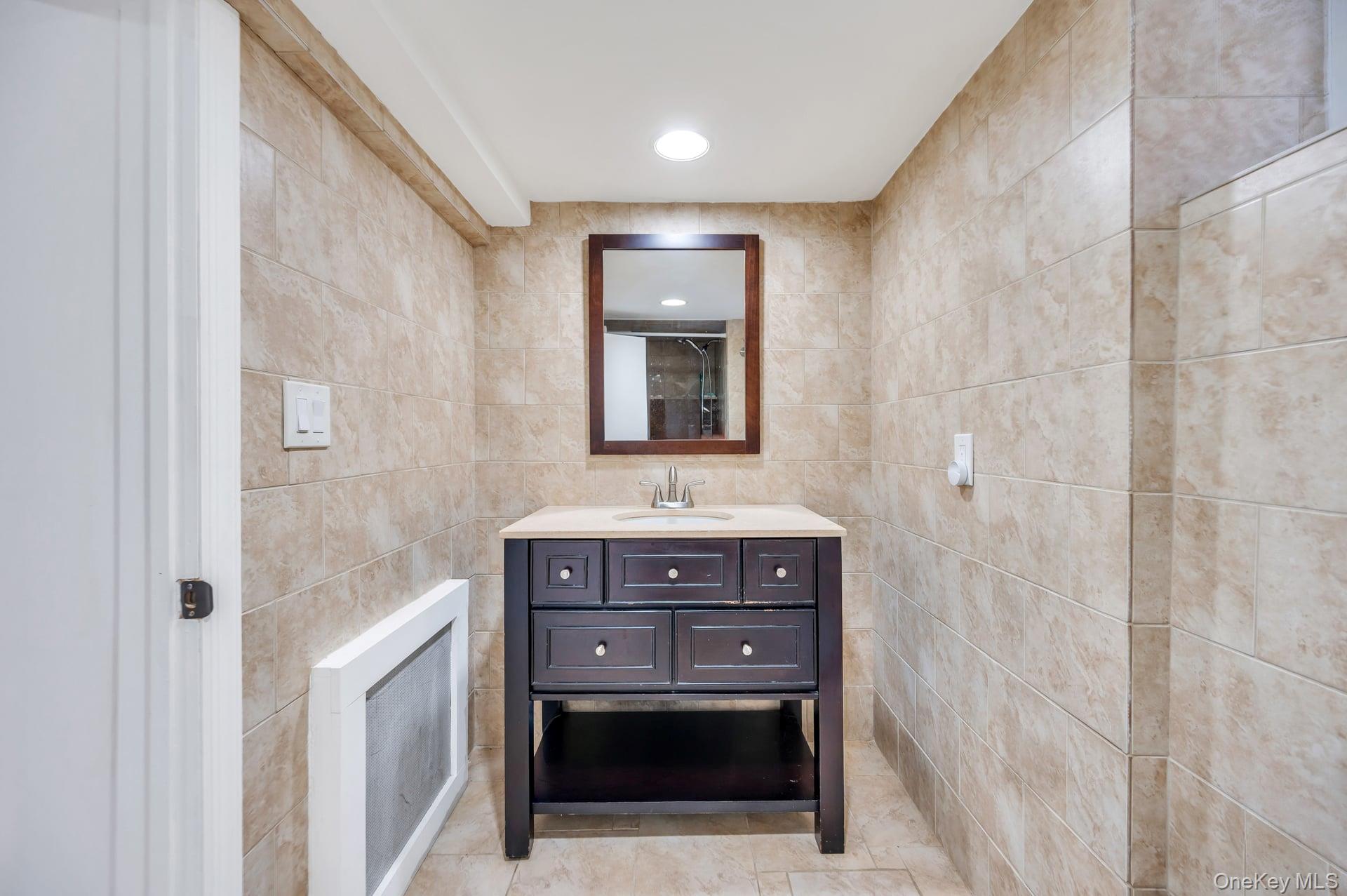 52 Yorktown Street Property Photo 30