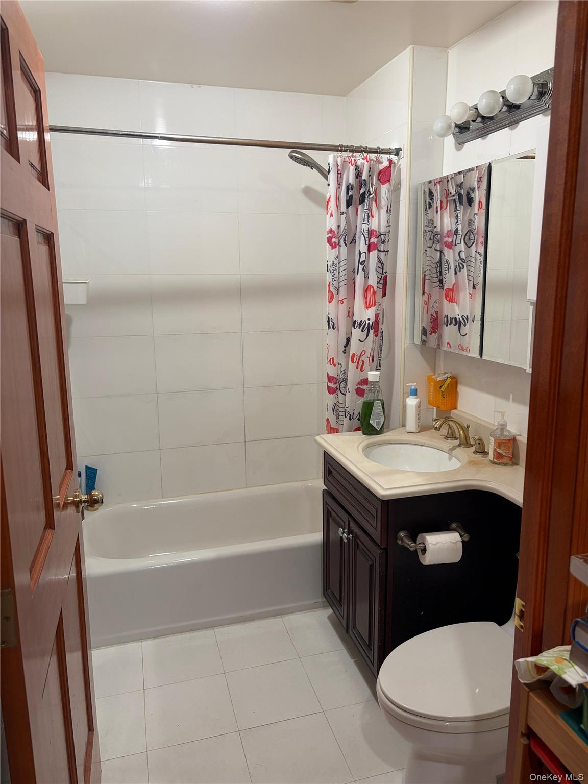 64-63 Austin Street 3b Property Photo 14