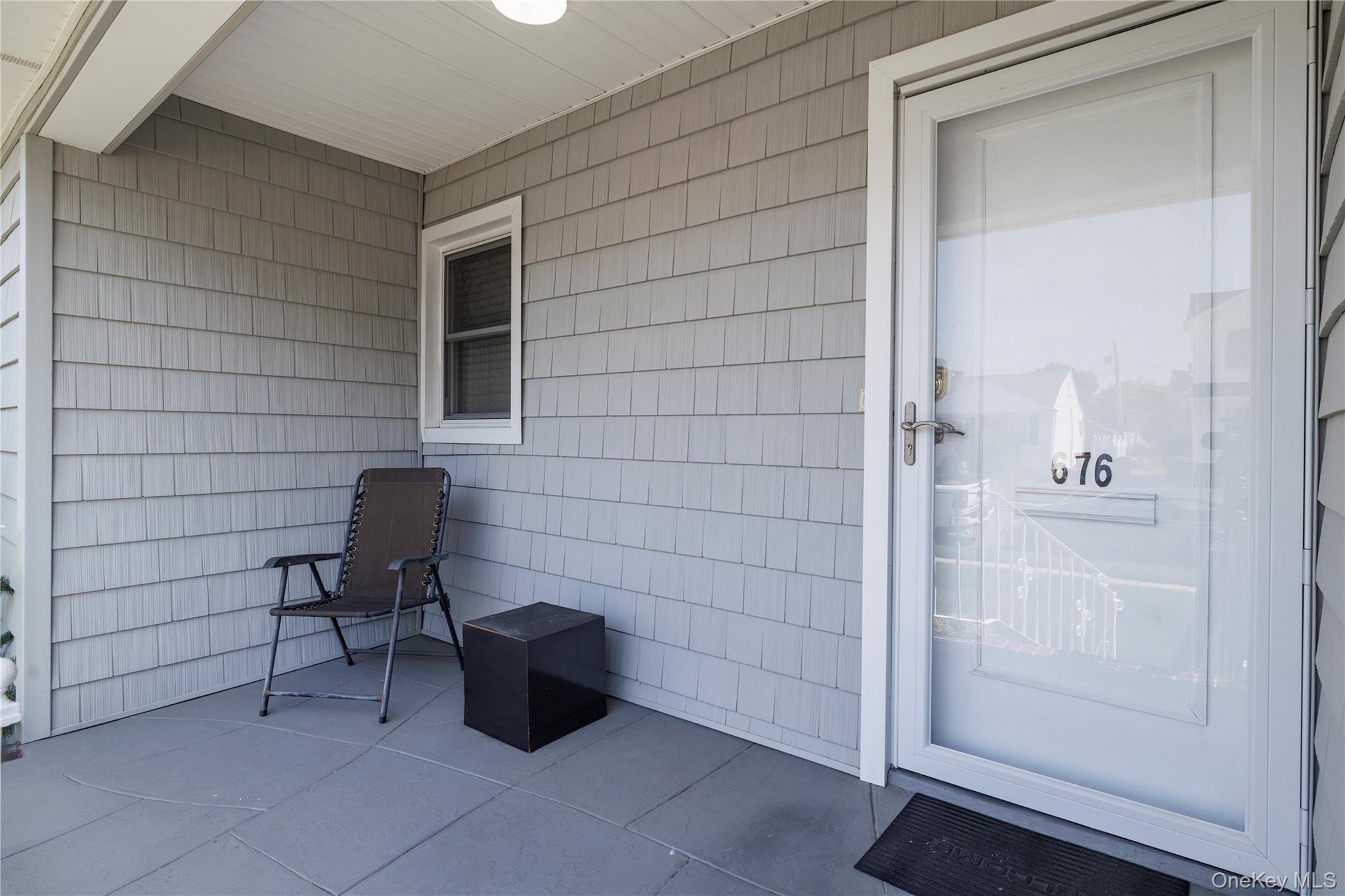 676 Dickens Avenue Property Photo 3