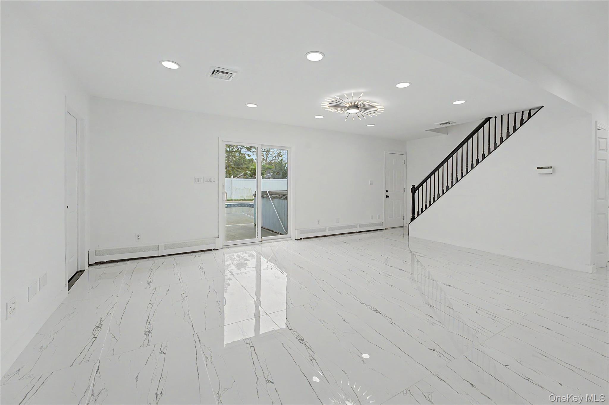 6 Regal Lane Property Photo 17