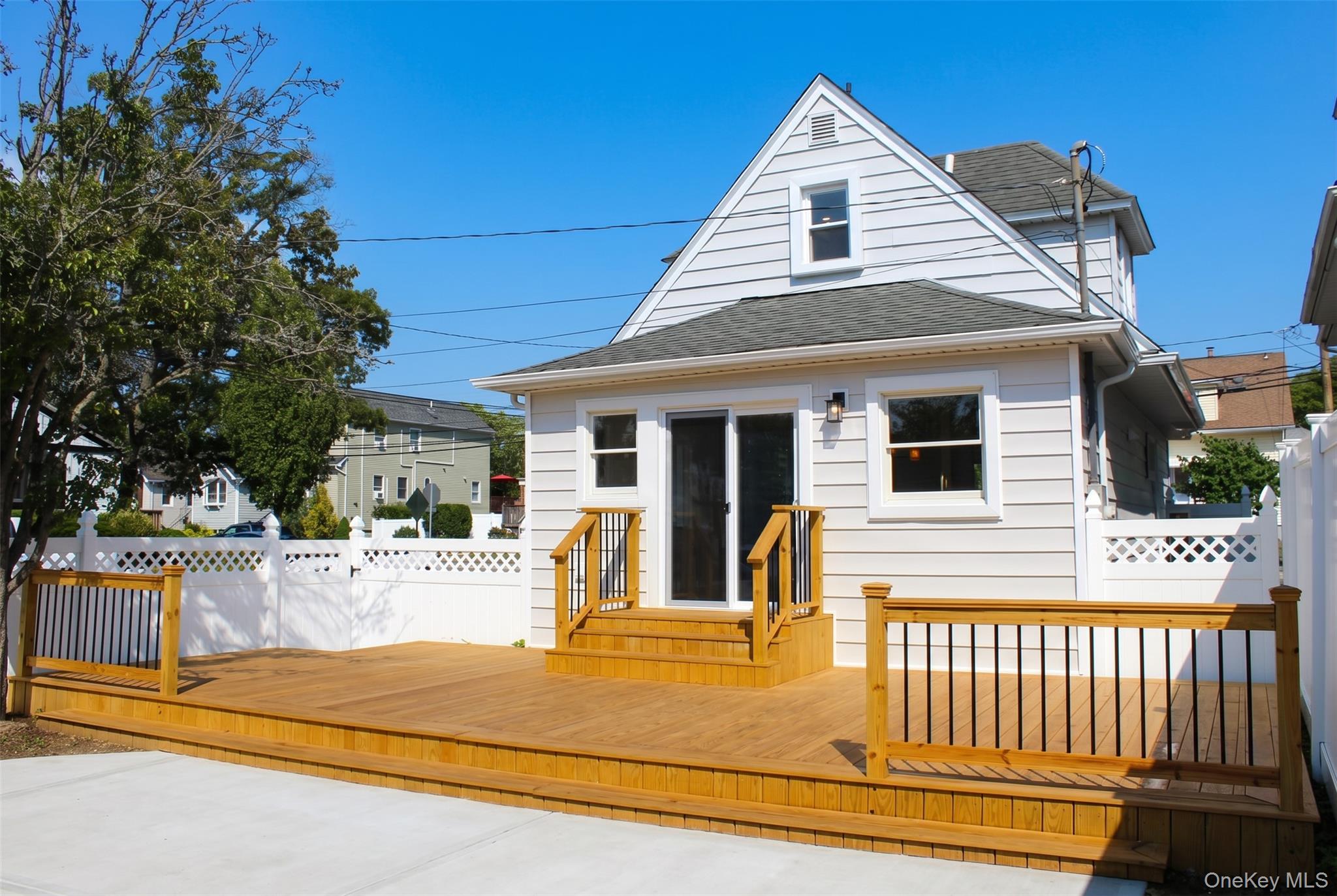 9 Franklin Street Property Photo 8