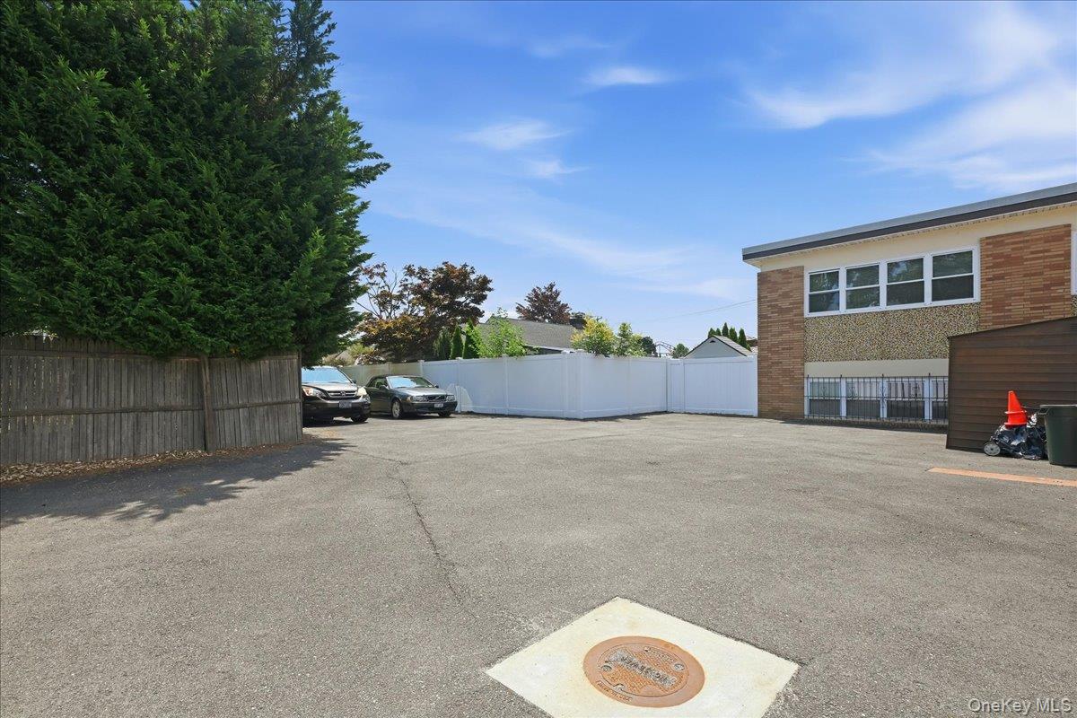 2169 Wantagh Avenue Property Photo 4