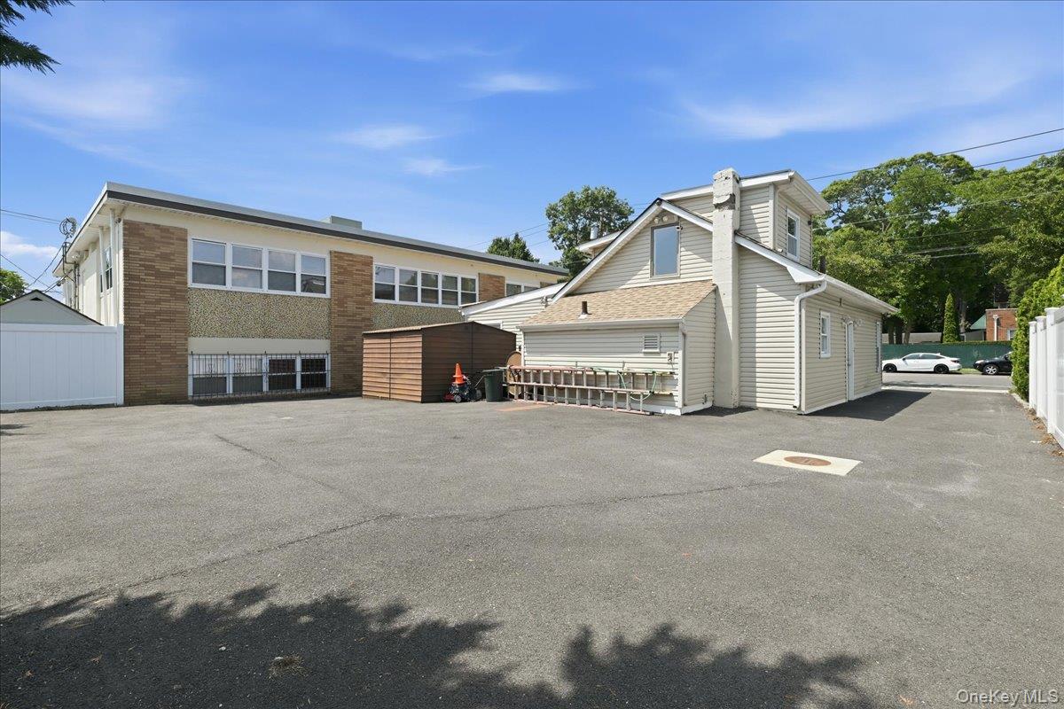2169 Wantagh Avenue Property Photo 9