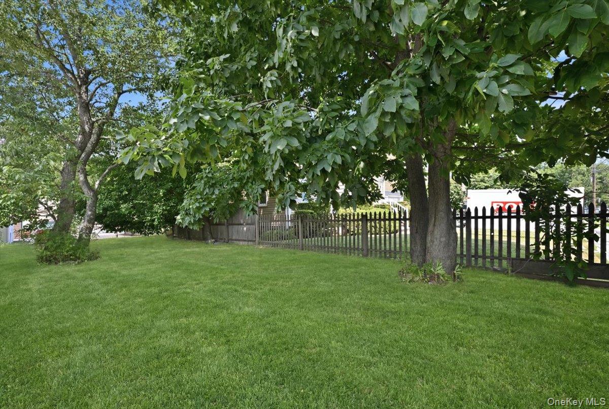 2169 Wantagh Avenue Property Photo 12