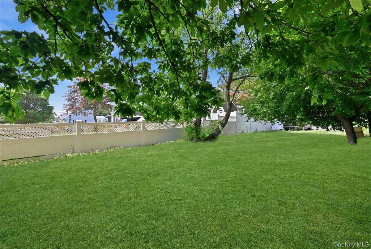 2169 Wantagh Avenue Property Photo 13