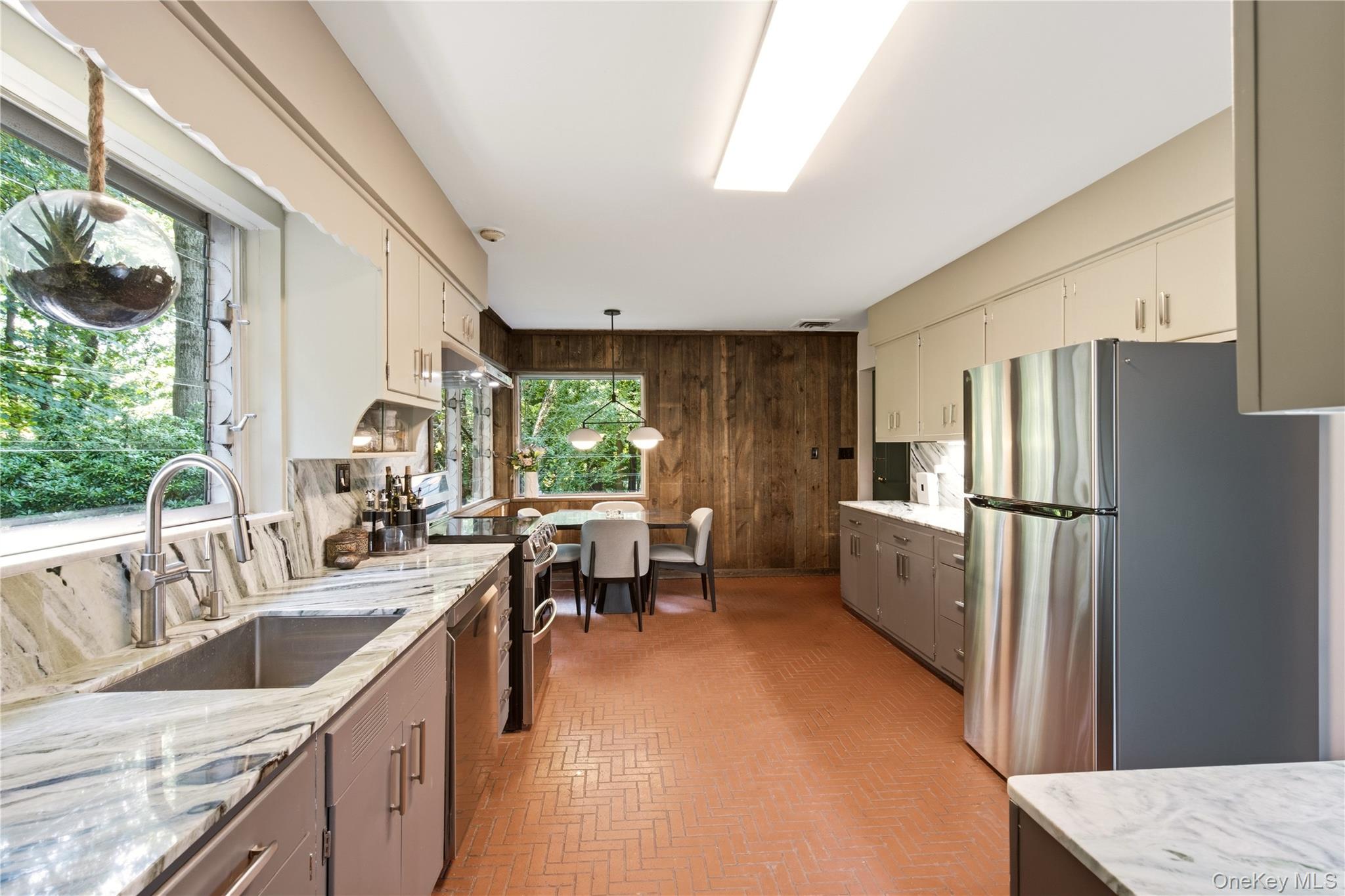 790 Bryant Avenue Property Photo 16