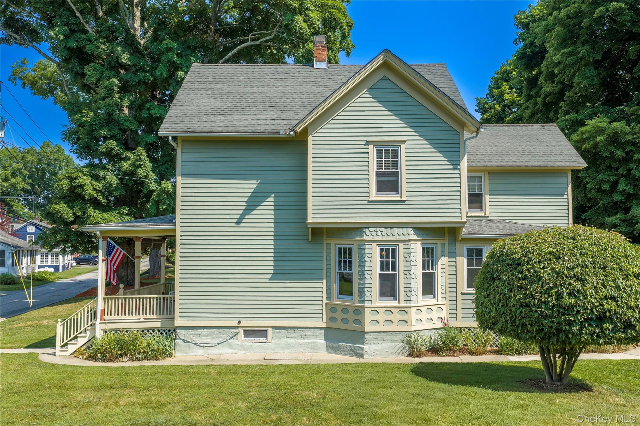 17 Spring Street Property Photo 4