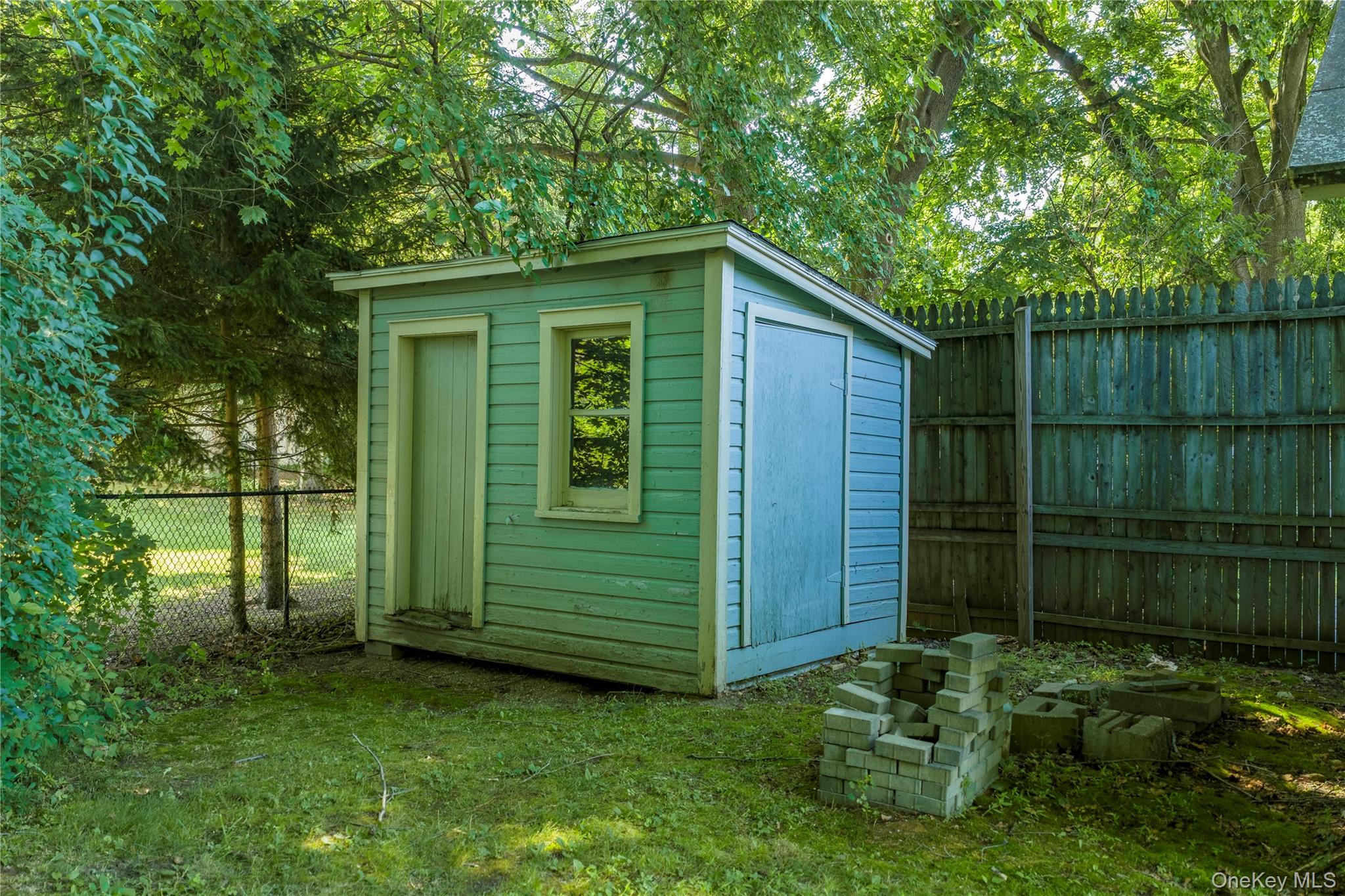 17 Spring Street Property Photo 9