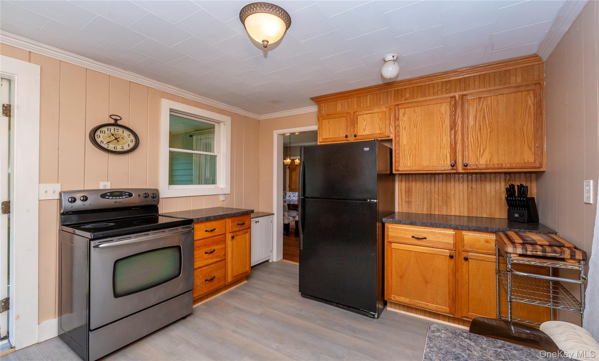 17 Spring Street Property Photo 25