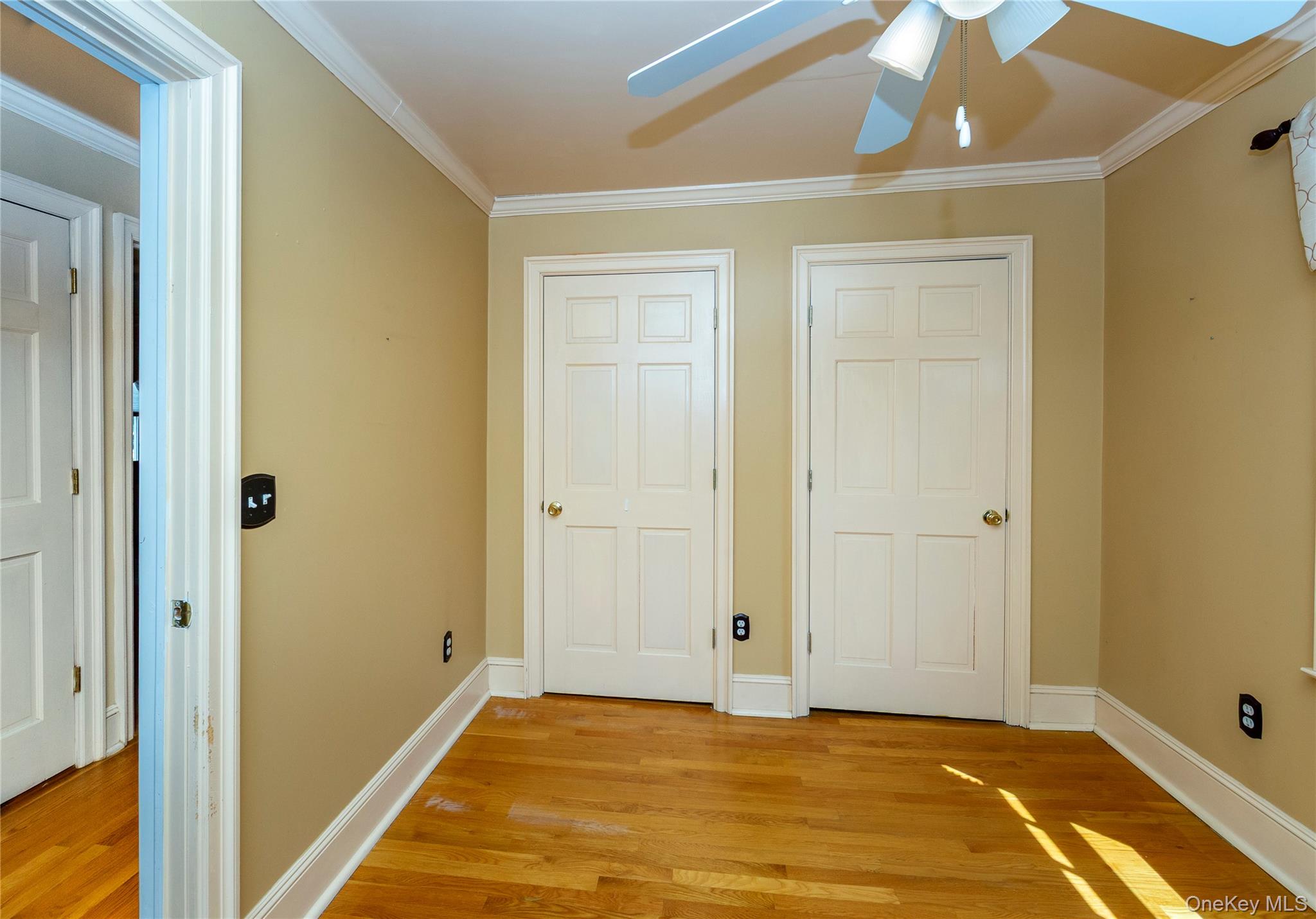 17 Spring Street Property Photo 30