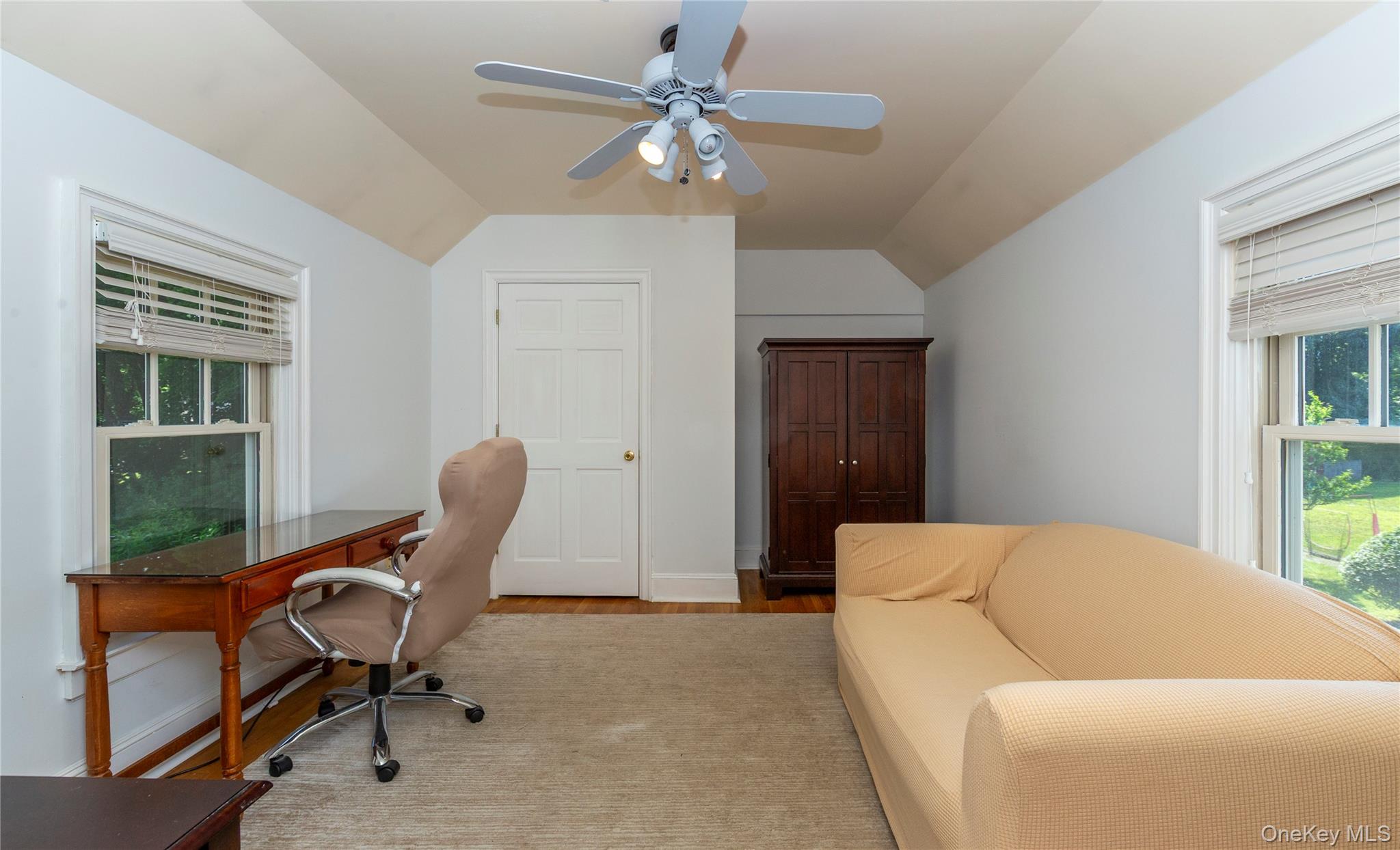 17 Spring Street Property Photo 31