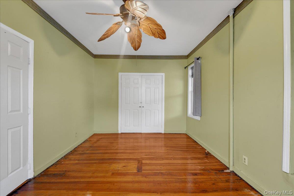 562 Underhill Avenue Property Photo 9