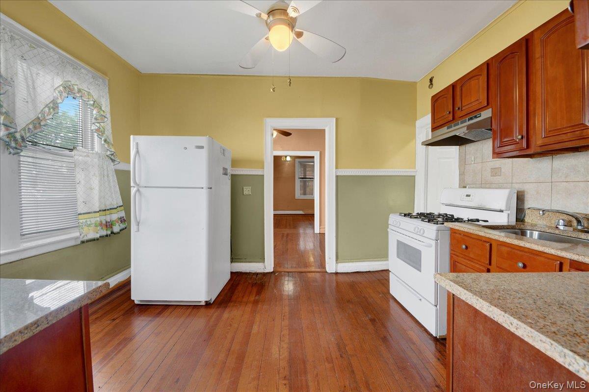 562 Underhill Avenue Property Photo 11