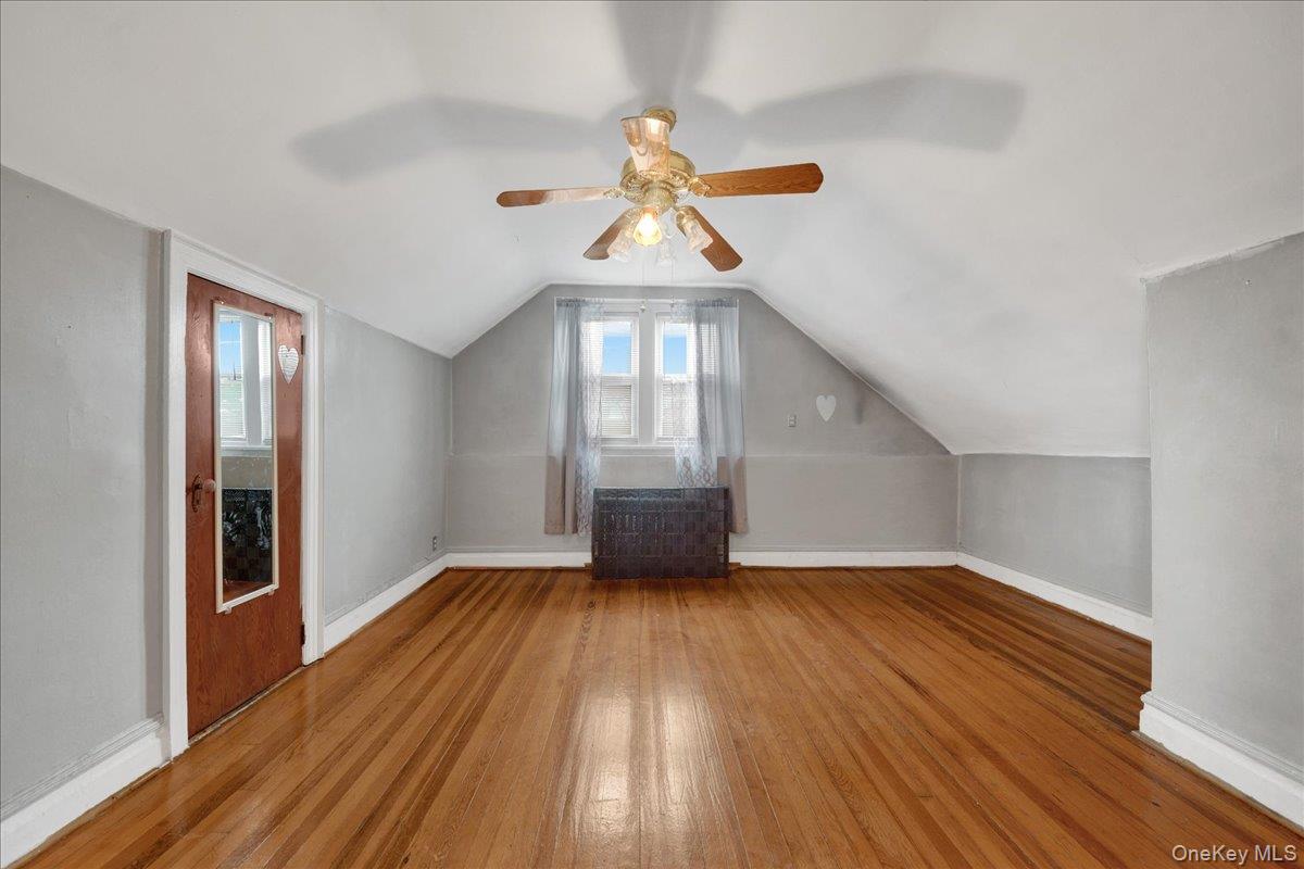 562 Underhill Avenue Property Photo 18