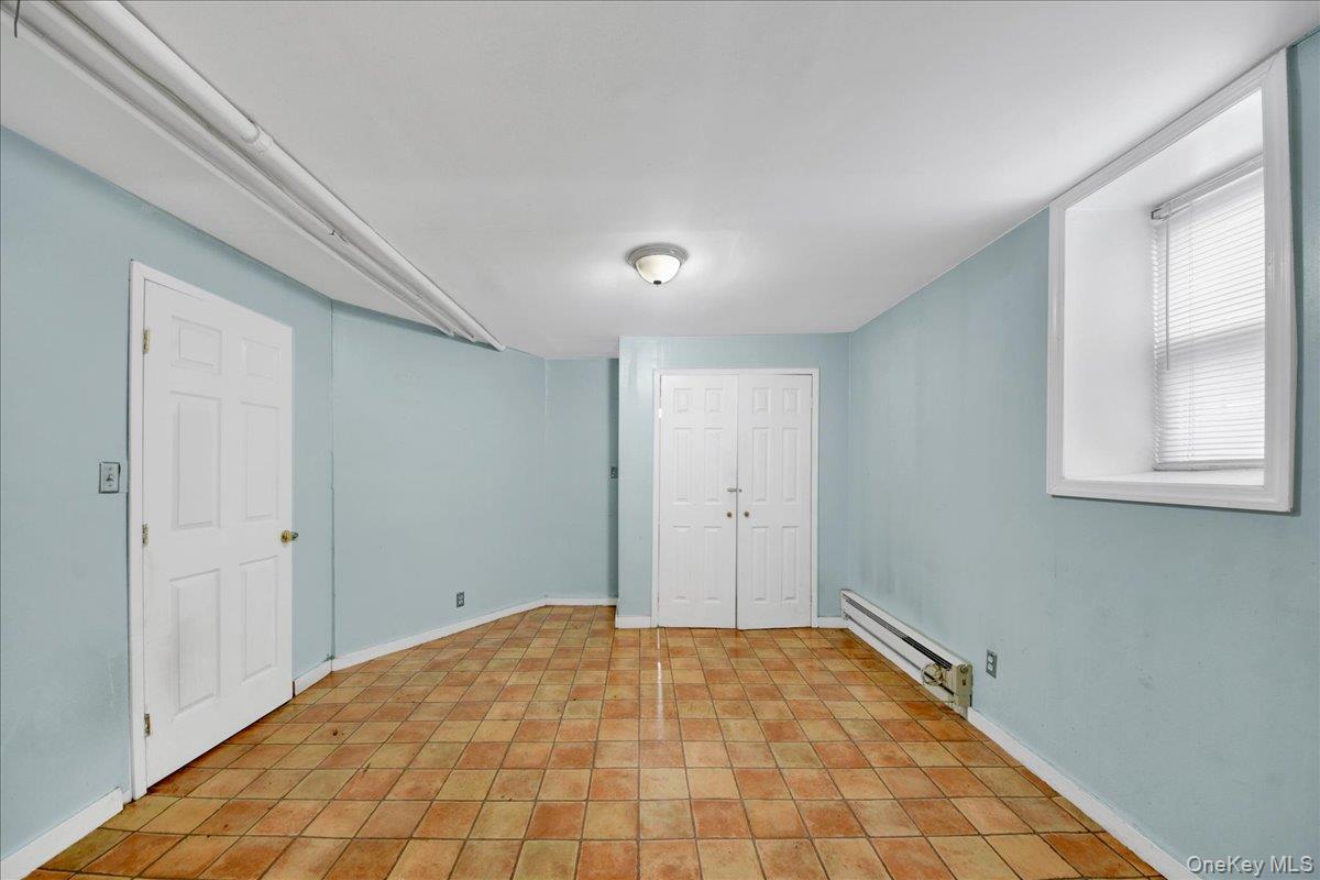 562 Underhill Avenue Property Photo 29