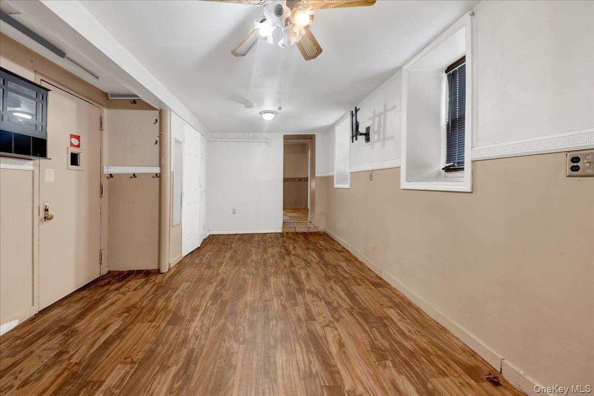 562 Underhill Avenue Property Photo 31