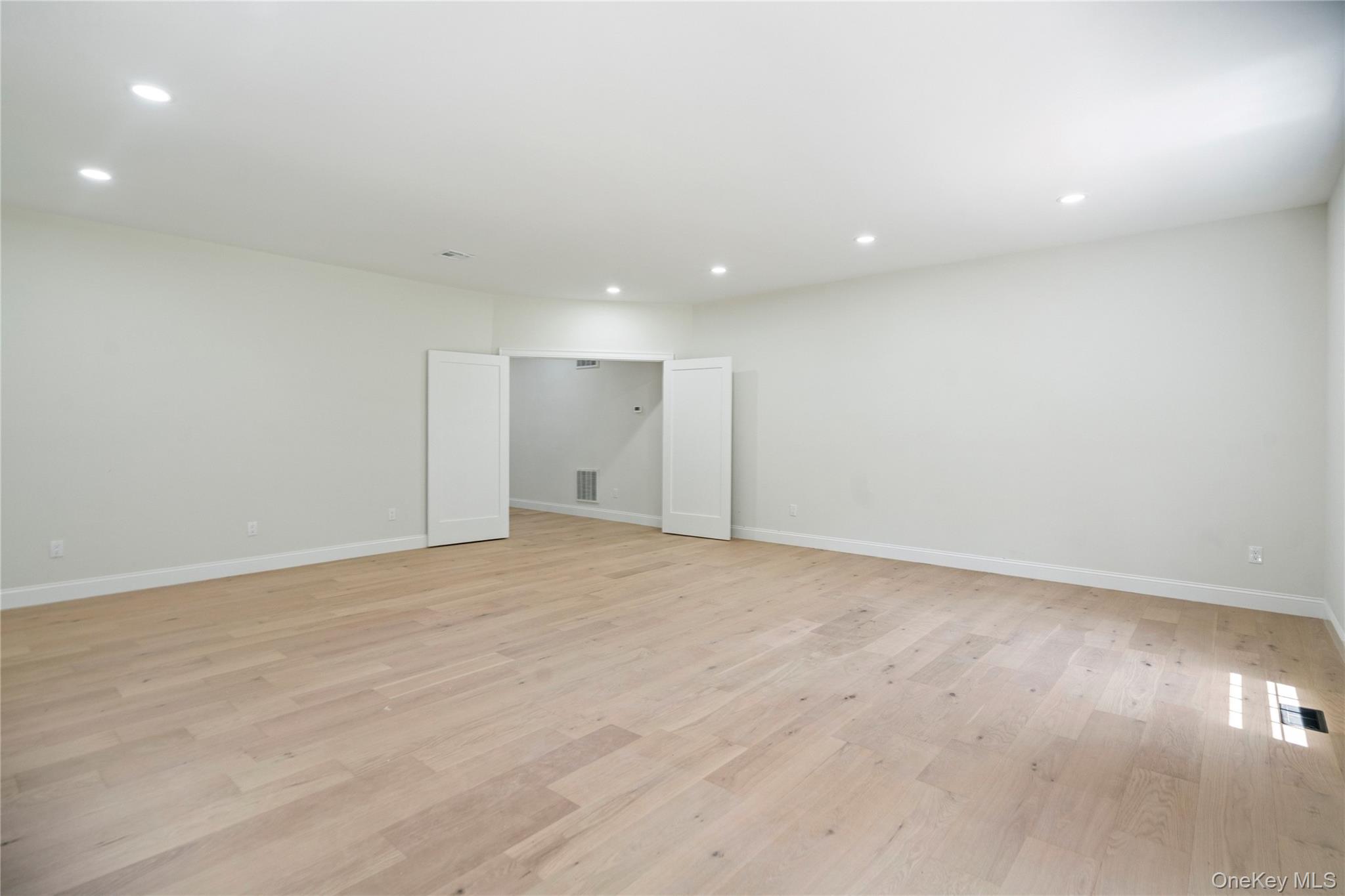 41 Cove Road Property Photo 31