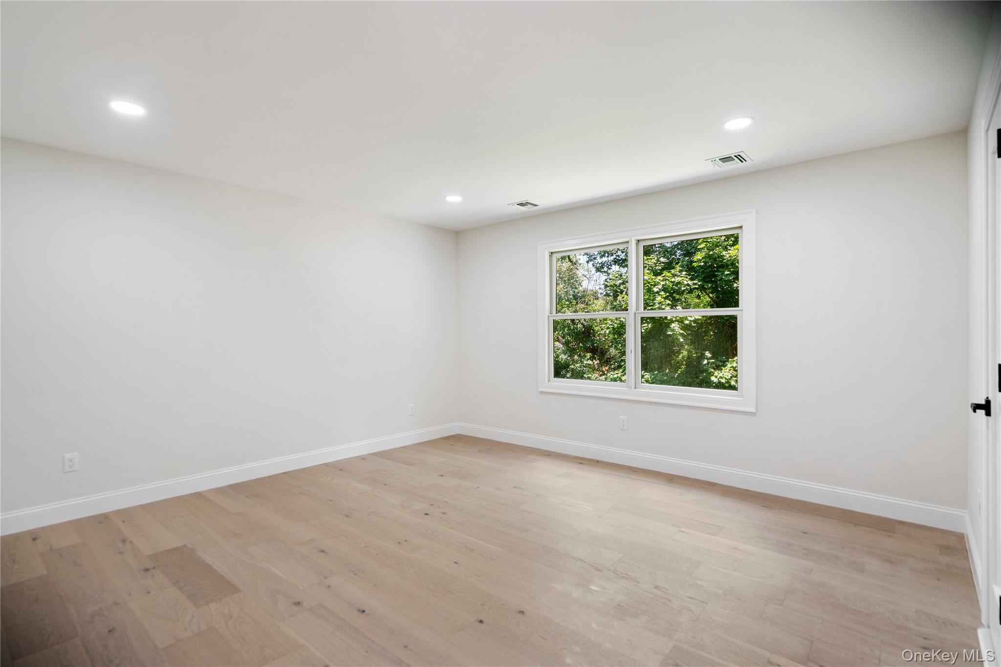 41 Cove Road Property Photo 40