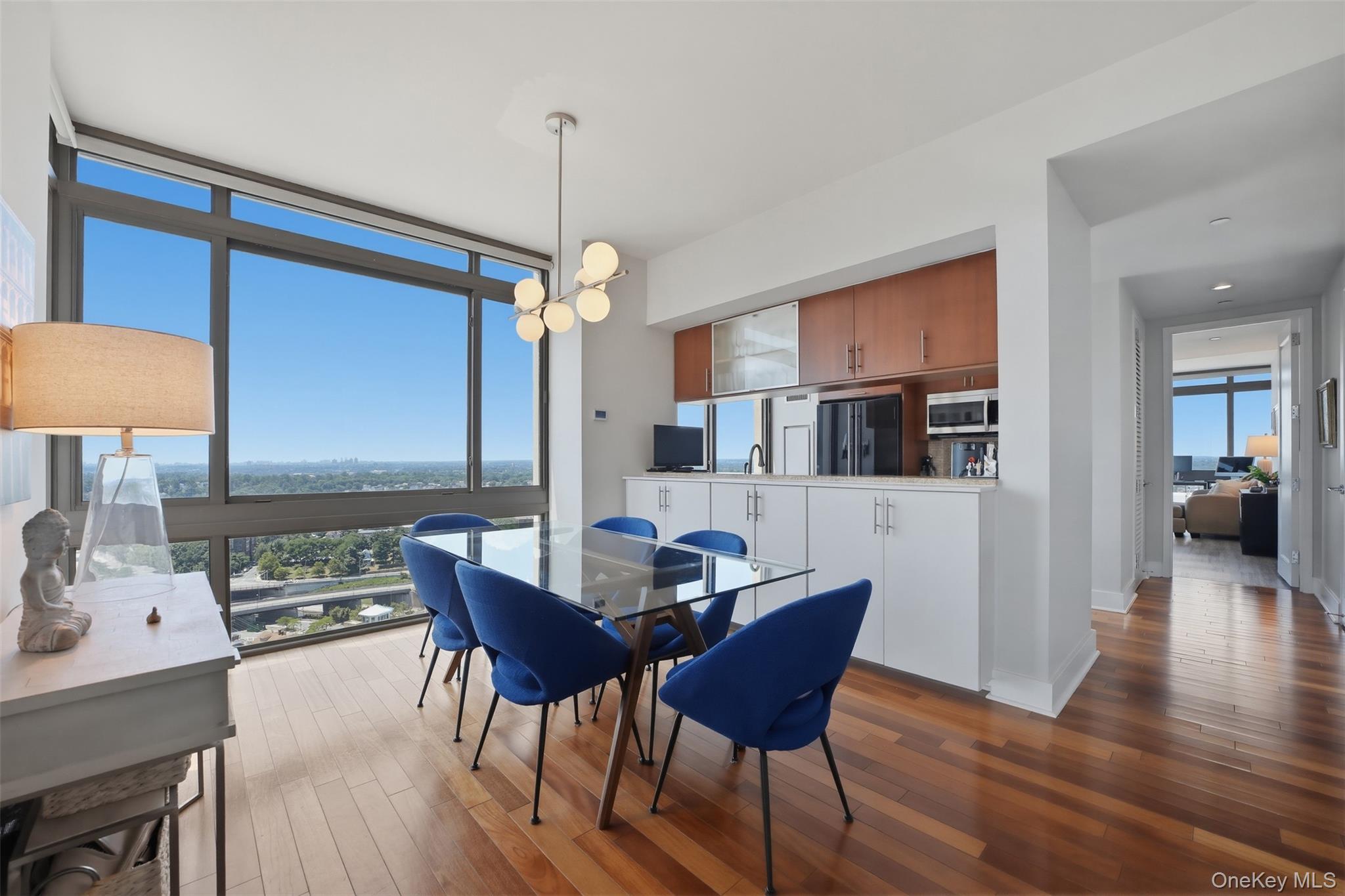 175 Huguenot Street 2503 Property Photo 6