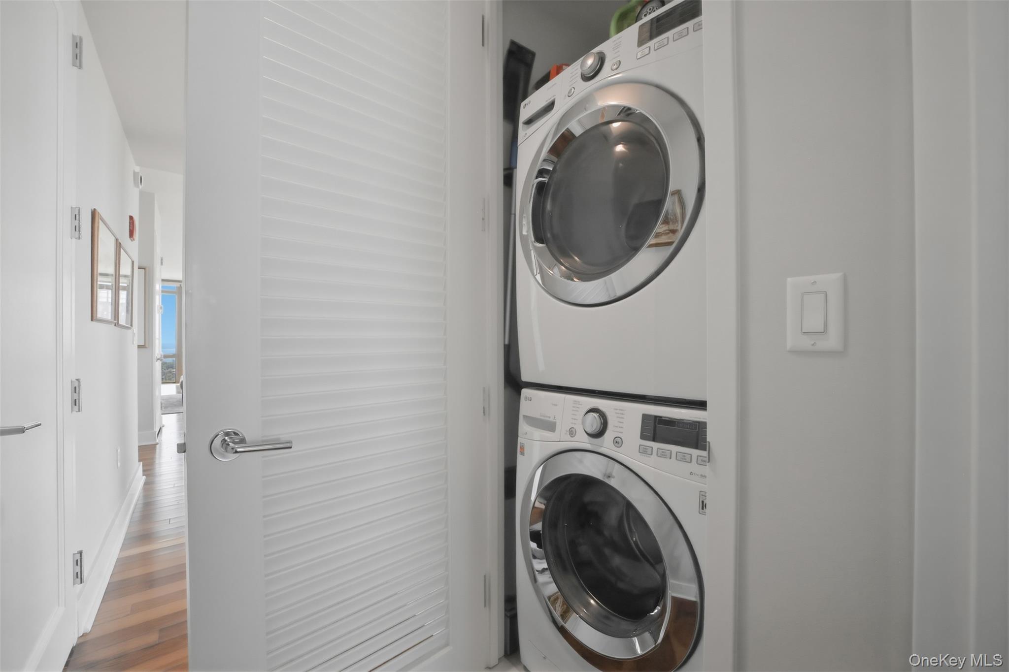 175 Huguenot Street 2503 Property Photo 12