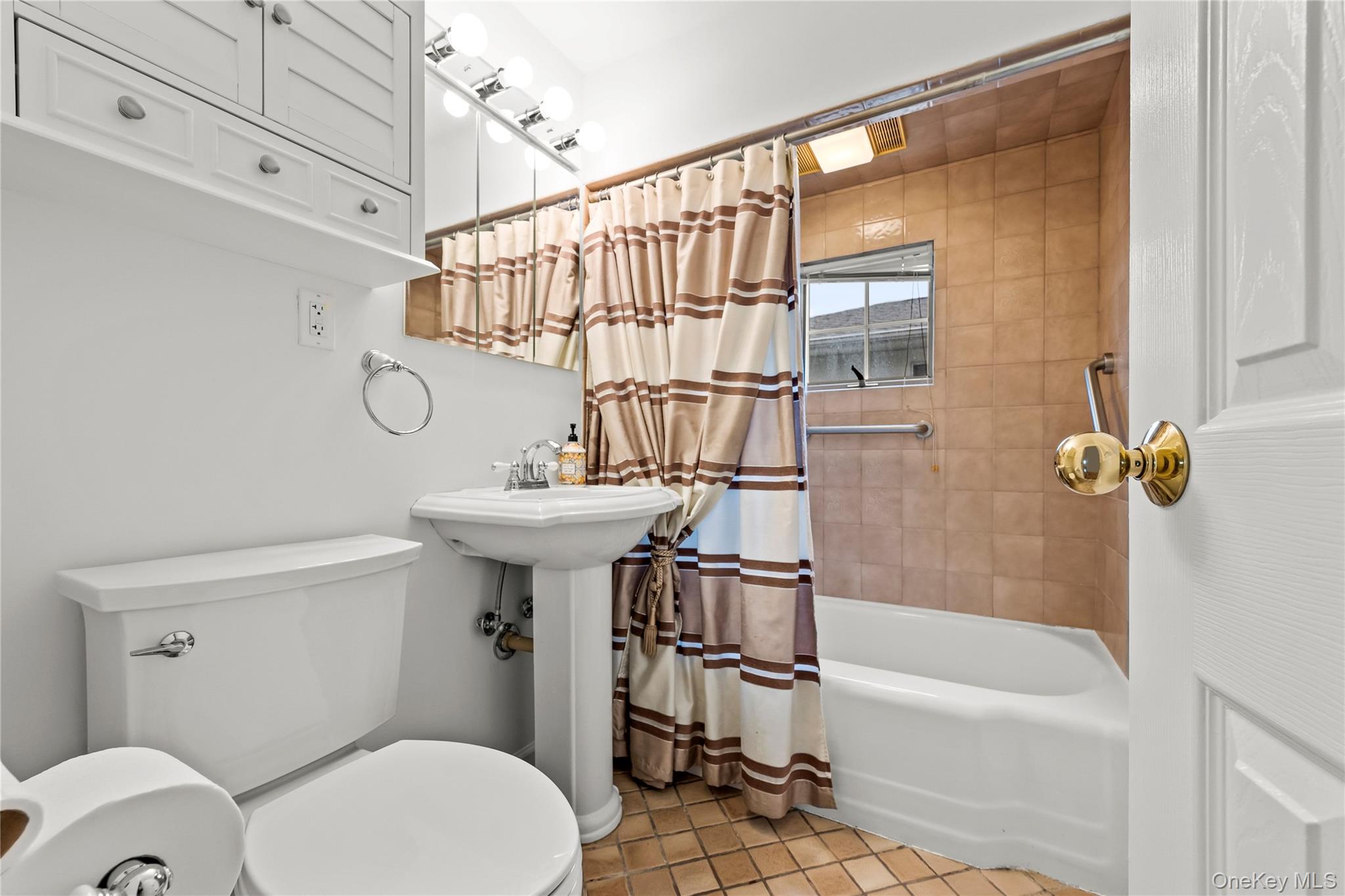 54 Edgewood Road Property Photo 16
