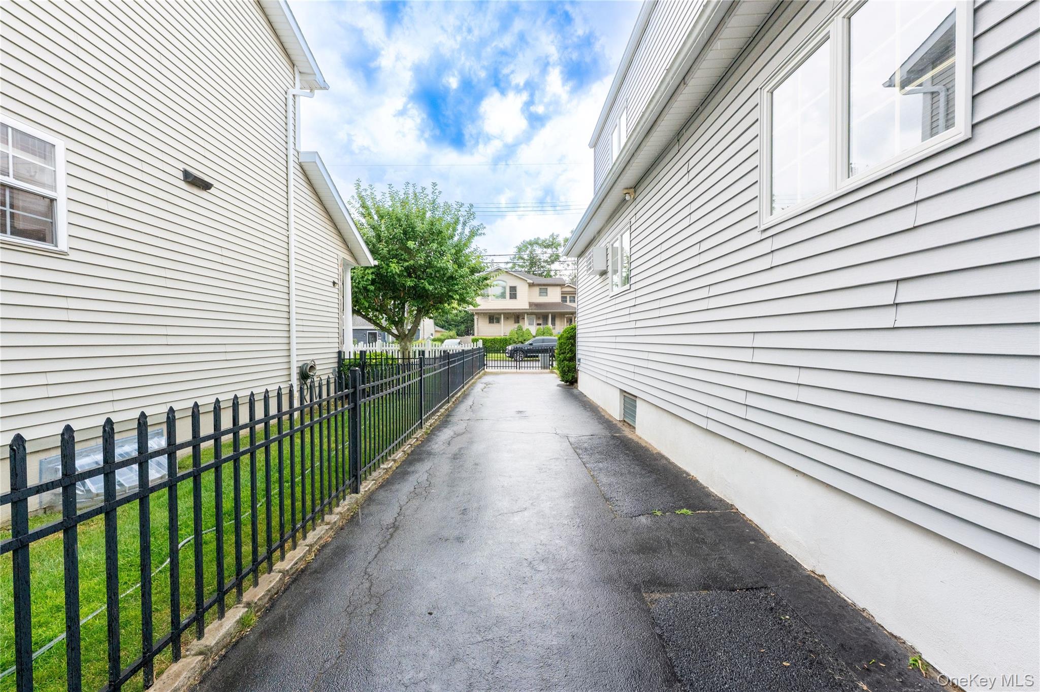 54 Edgewood Road Property Photo 23