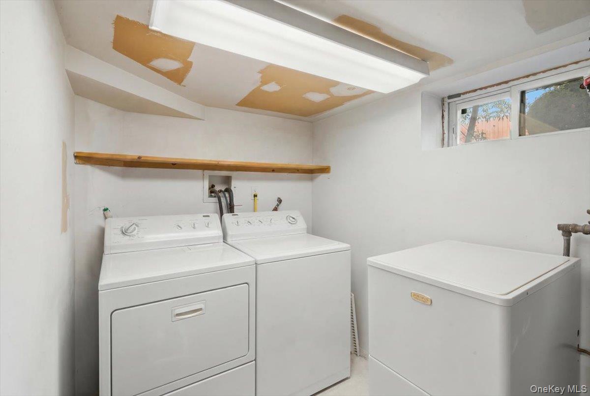 2063 Walnut Street Property Photo 11