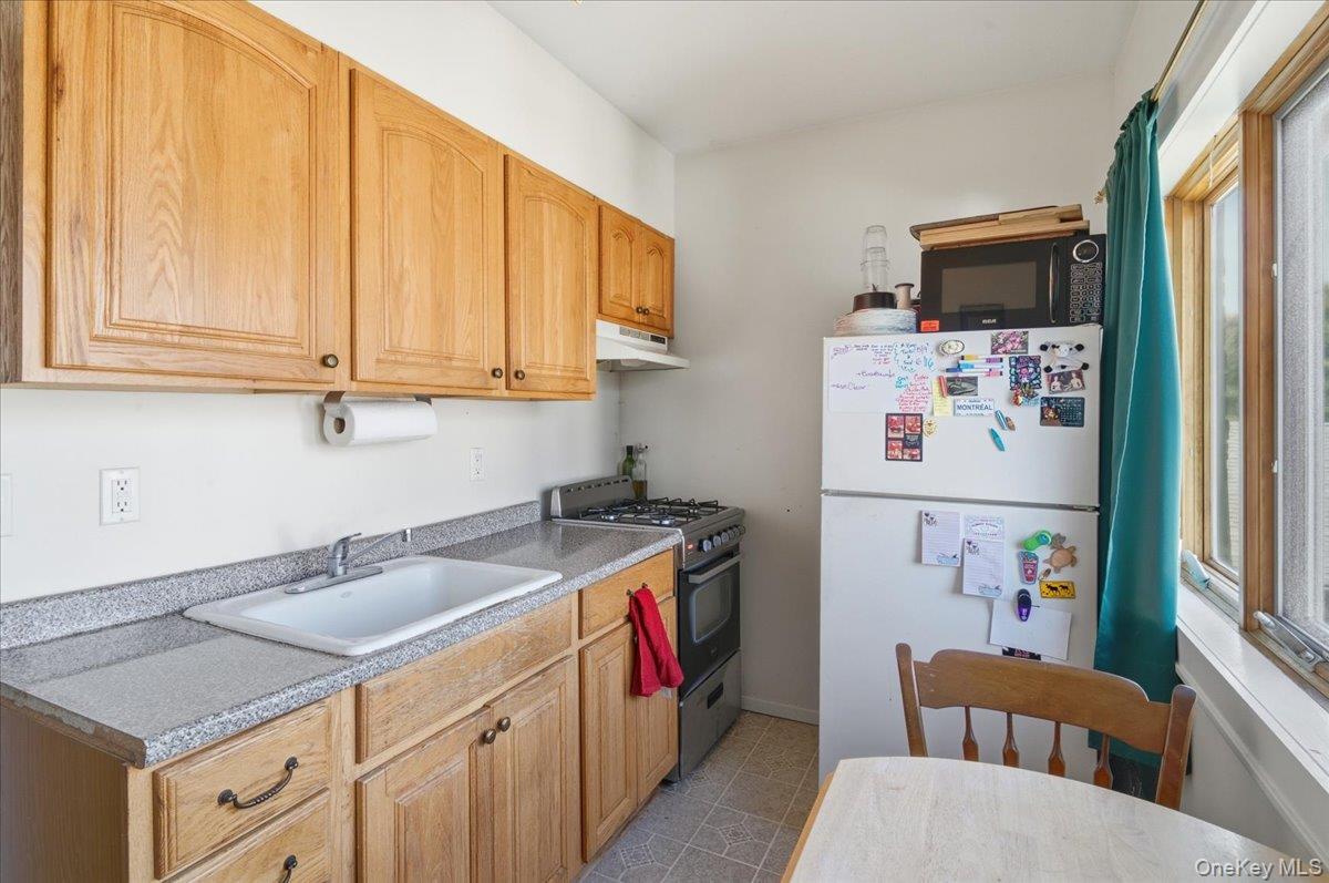 2063 Walnut Street Property Photo 16