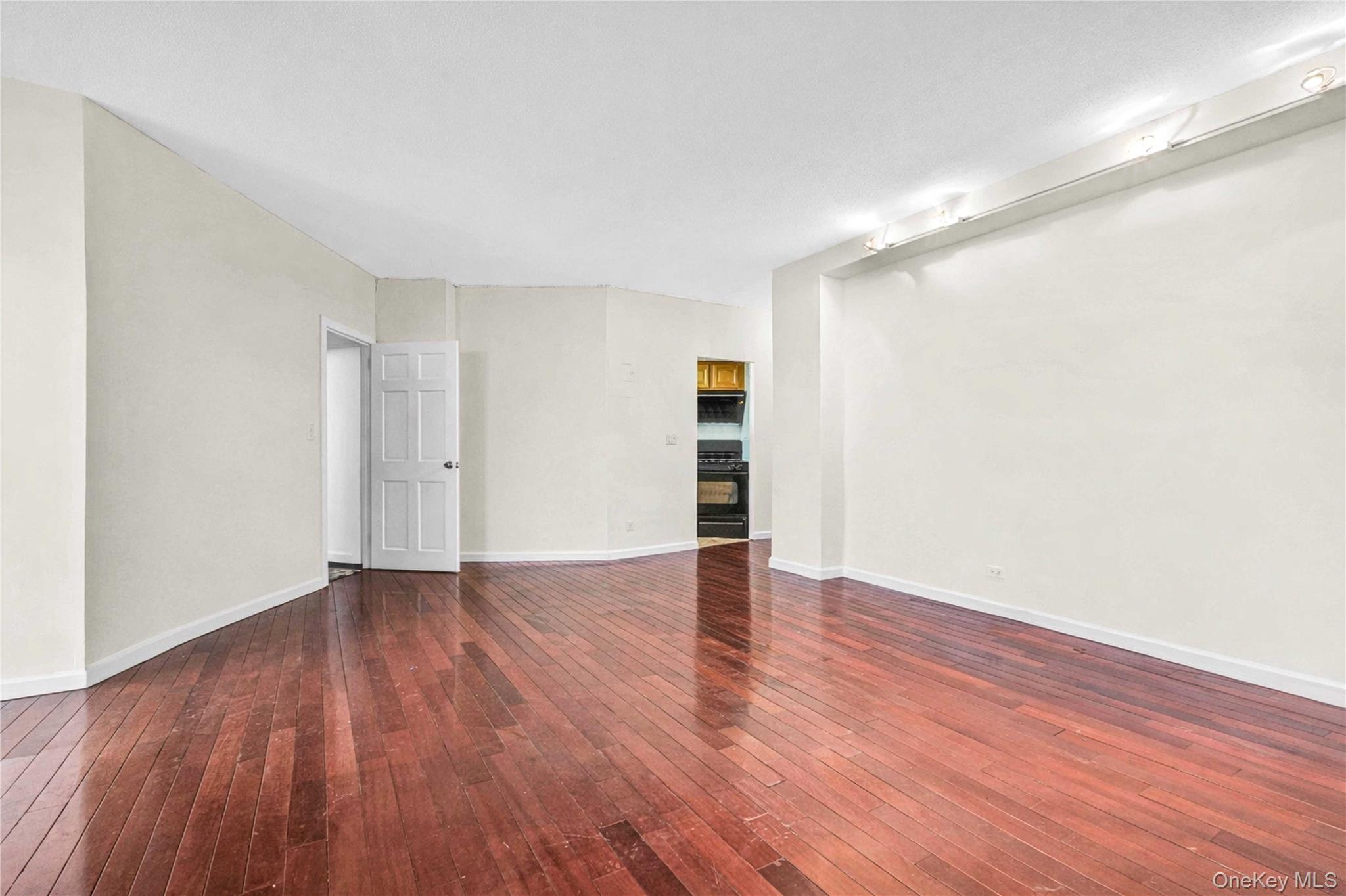 138-35 Elder Avenue 21f Property Photo 12