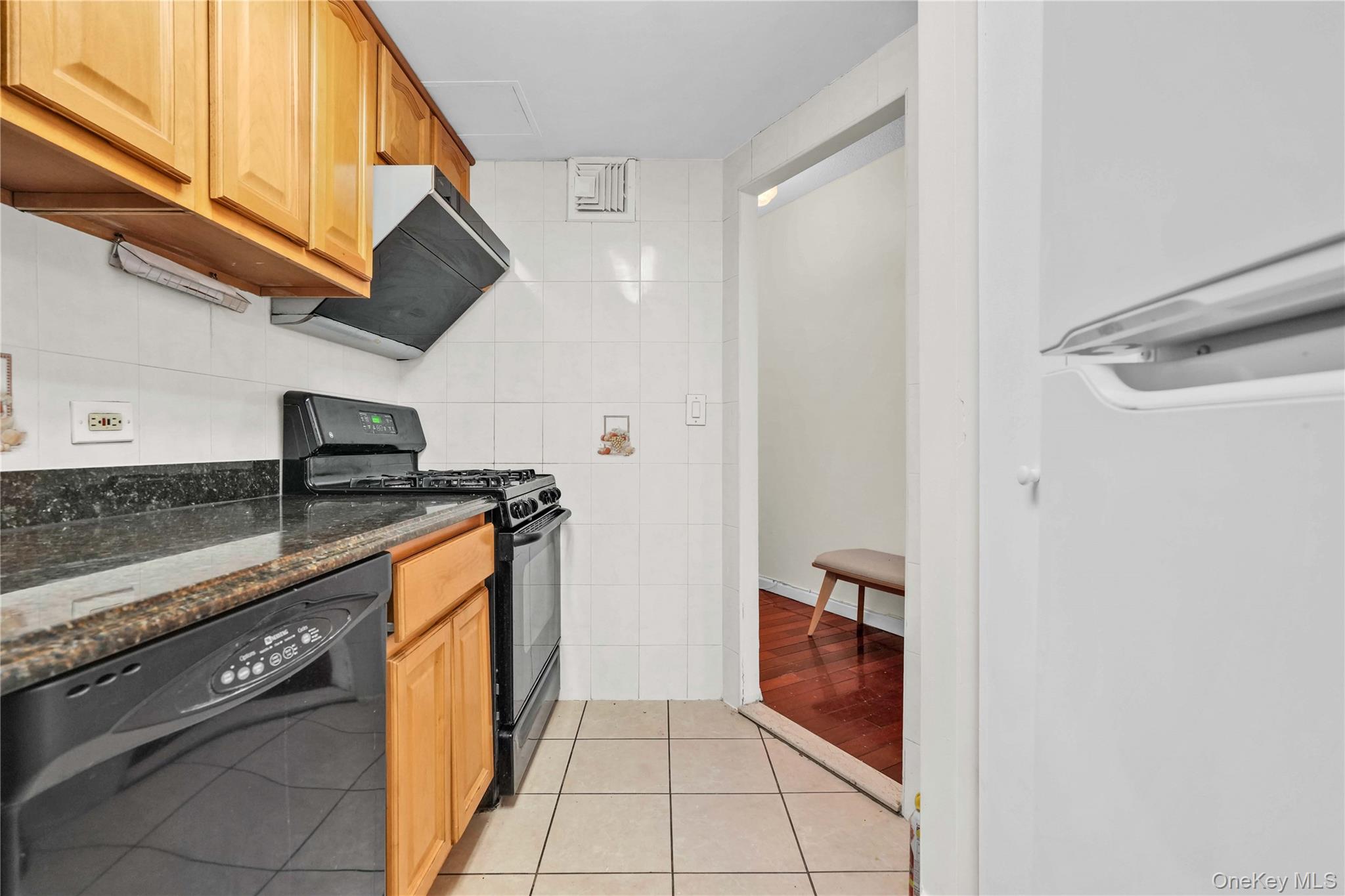 138-35 Elder Avenue 21f Property Photo 17