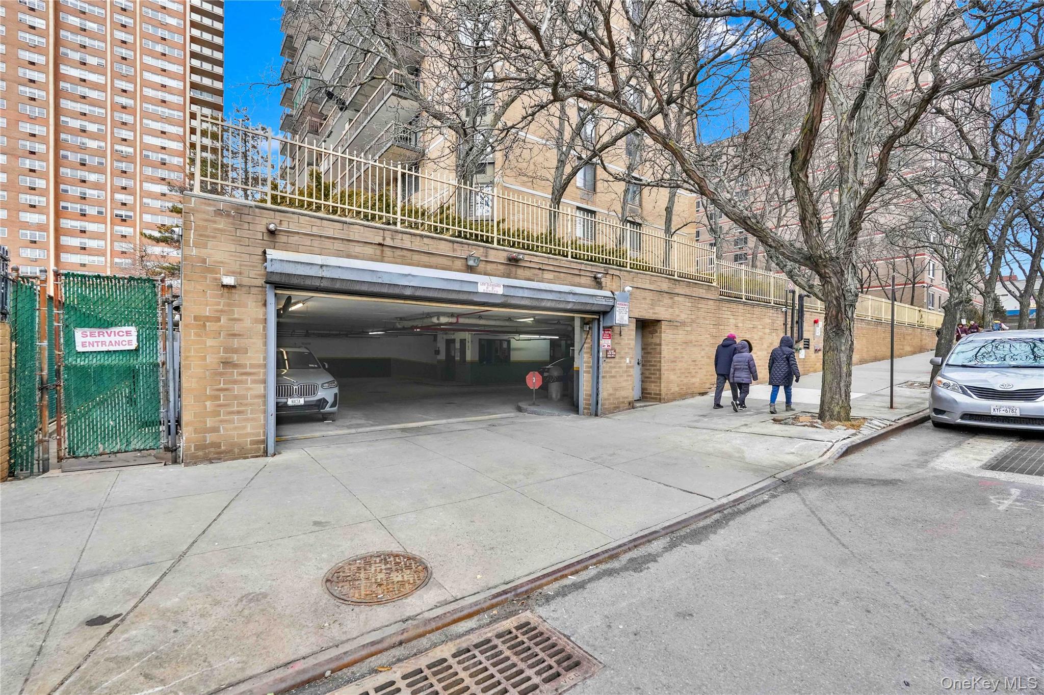 138-35 Elder Avenue 21f Property Photo 28
