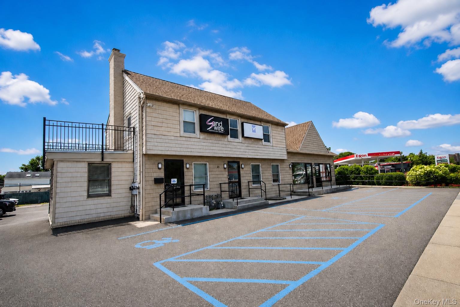 18-20 Hempstead Turnpike Property Photo 1
