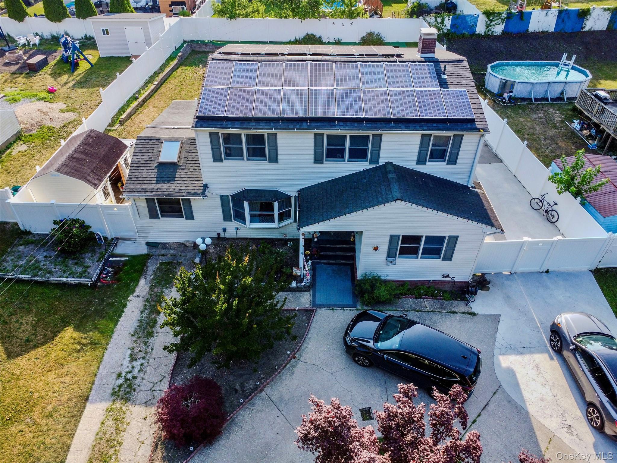 44 S Howell Avenue Property Photo 1