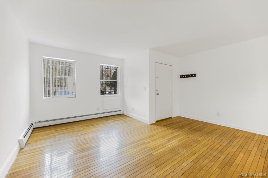 2084 Davidson Avenue Property Photo 18