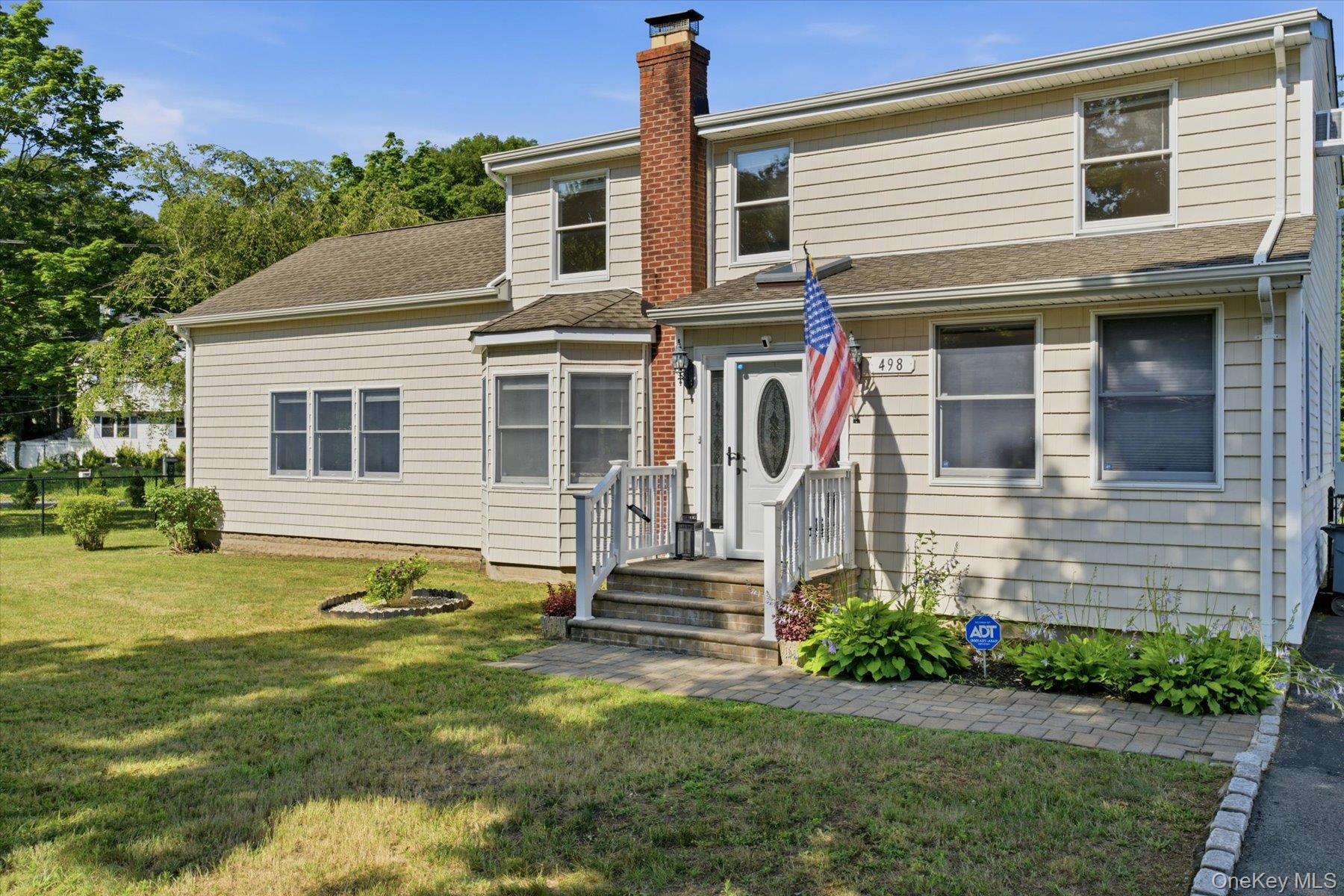 498 Miller Place Road Property Photo 1