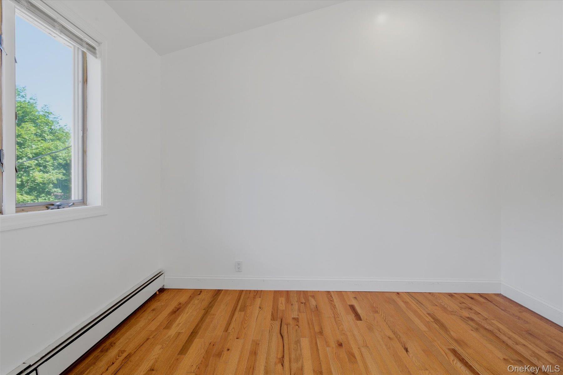 498 Miller Place Road Property Photo 24