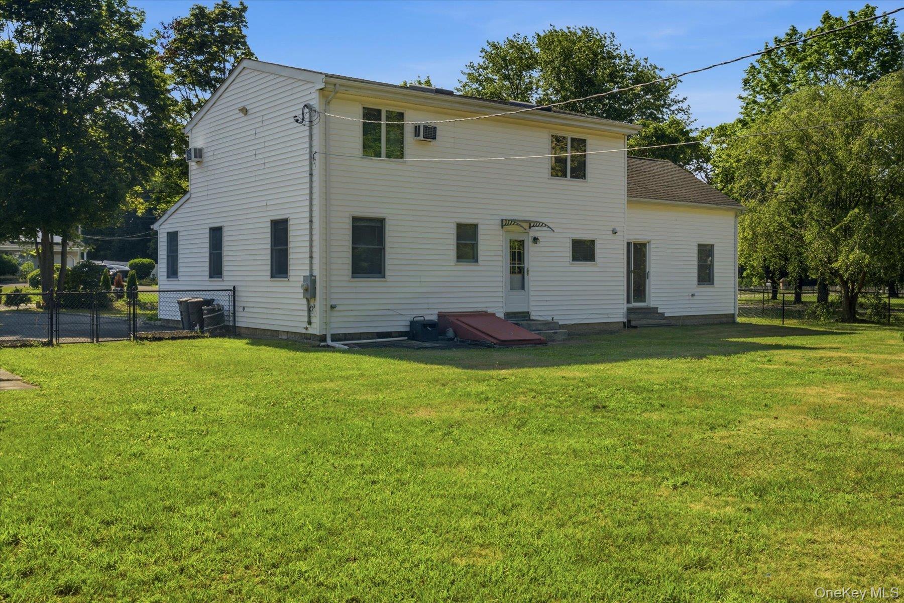 498 Miller Place Road Property Photo 30